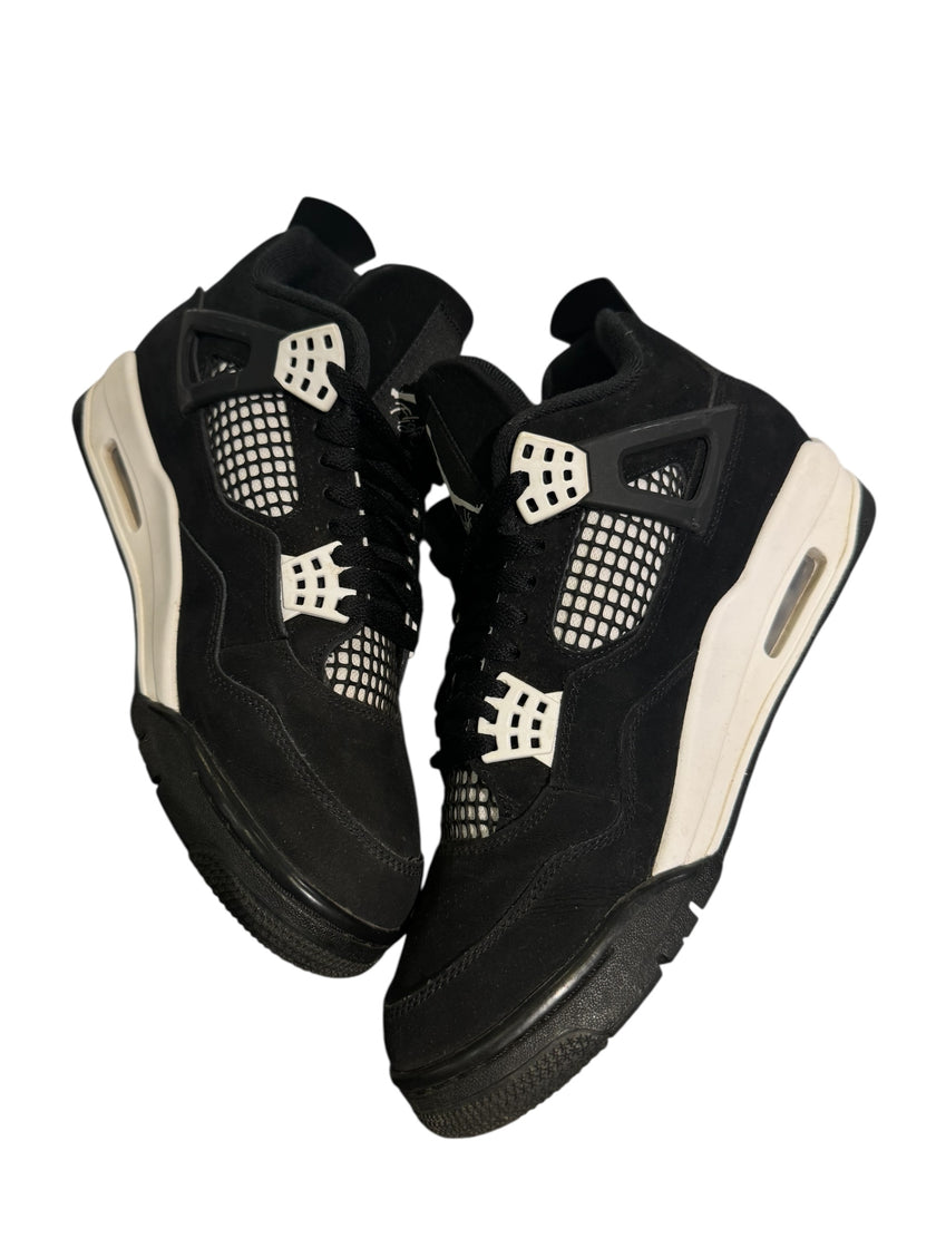 Jordan 4 Retro White Thunder