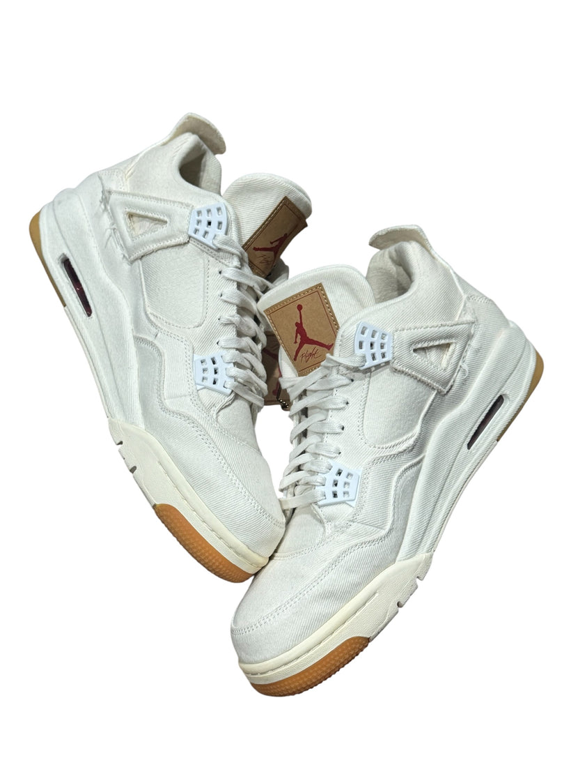Jordan 4 Retro Levi's White (Levi's Tag)