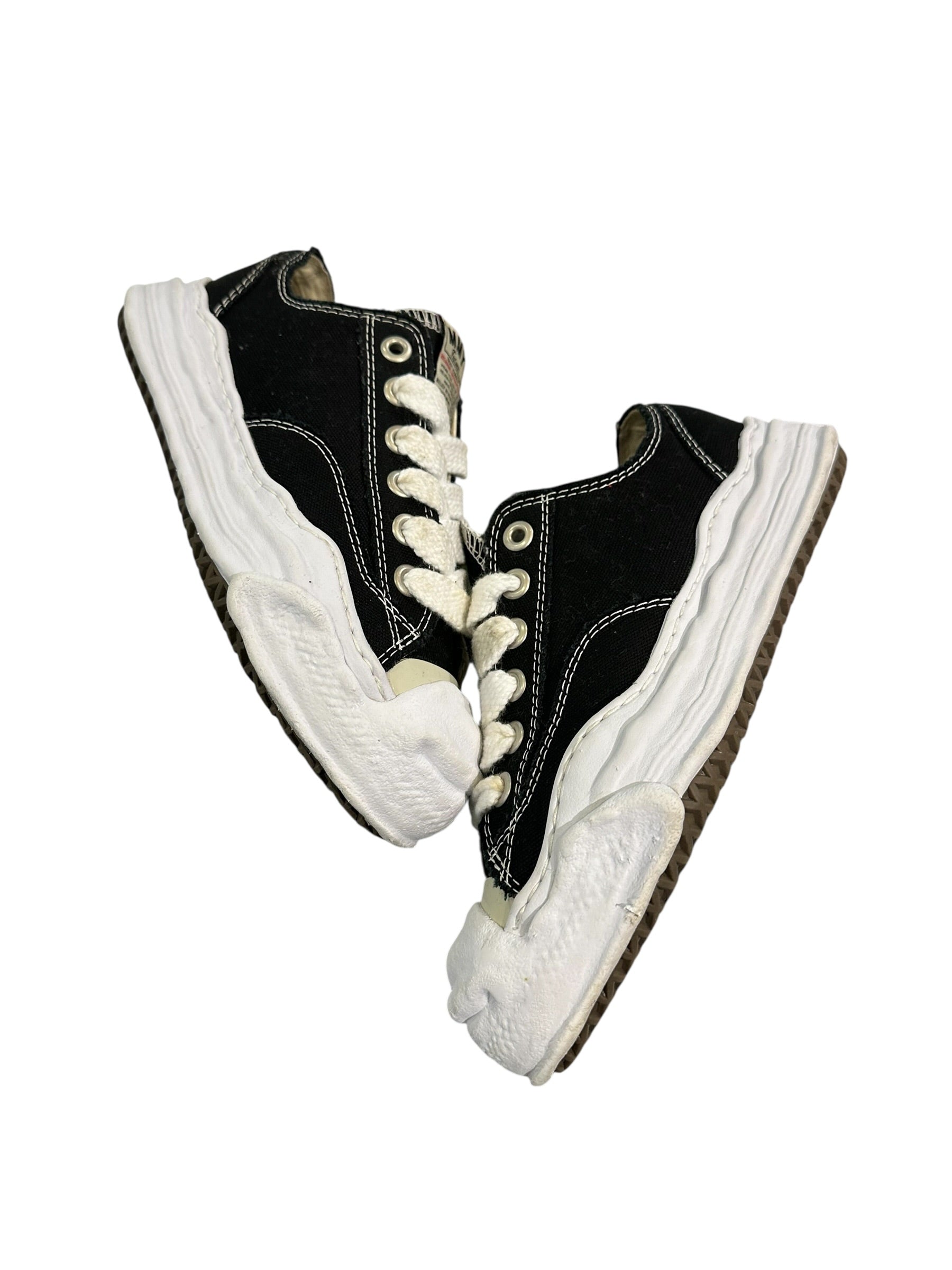 Maison Mihara Yasuhiro Hank OG Sole Canvas Low Black