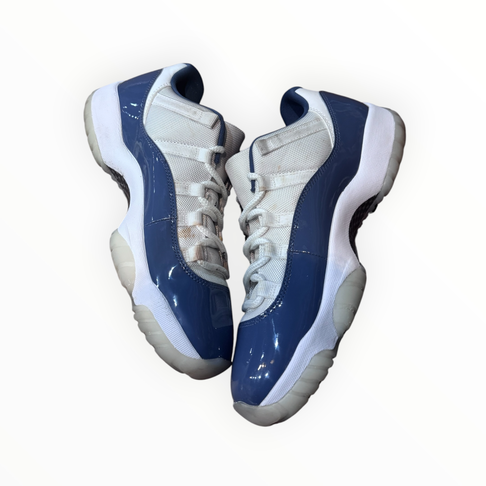 Jordan 11 Retro Low Diffused Blue