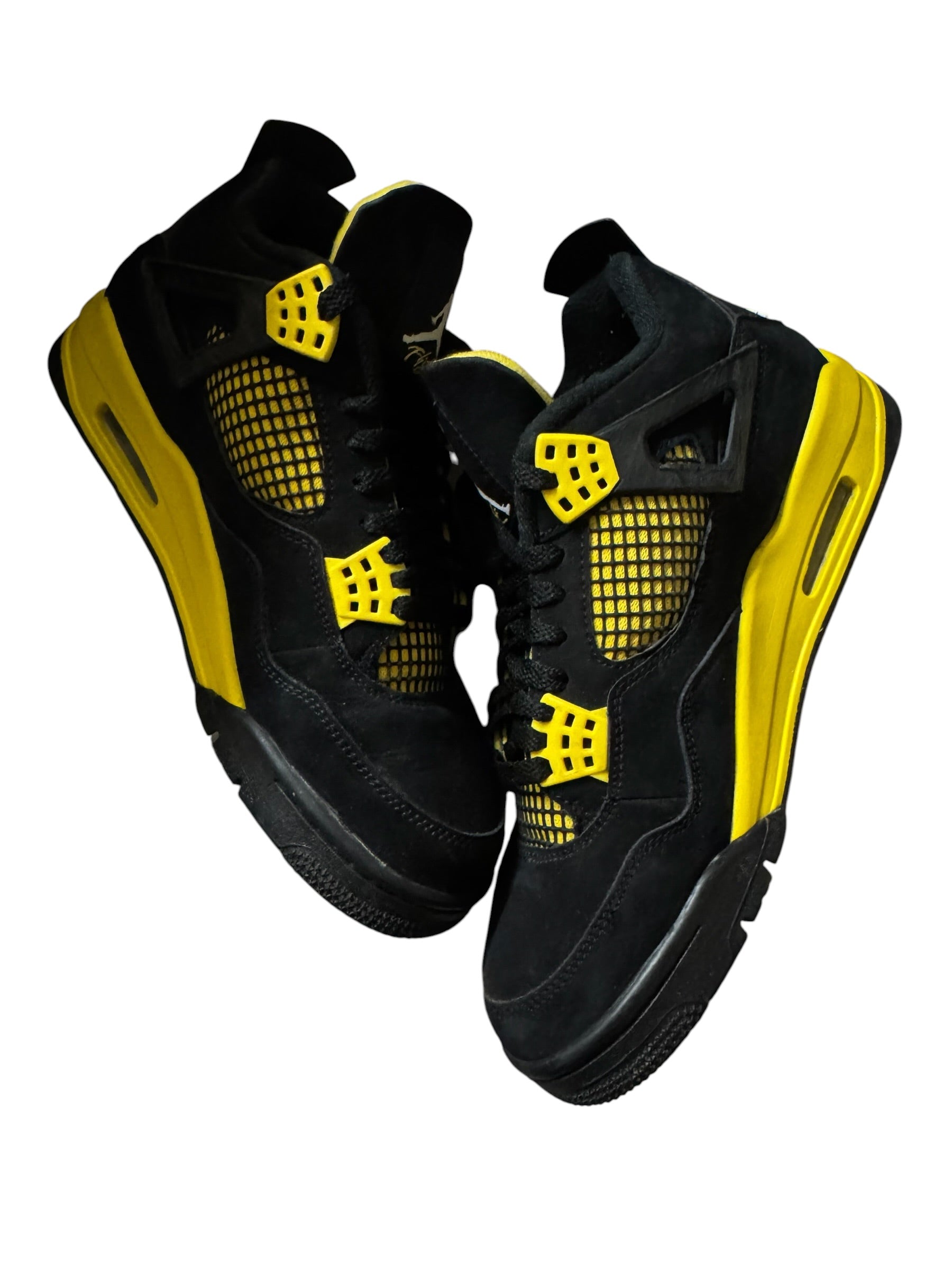 Jordan 4 Retro Thunder (2023)