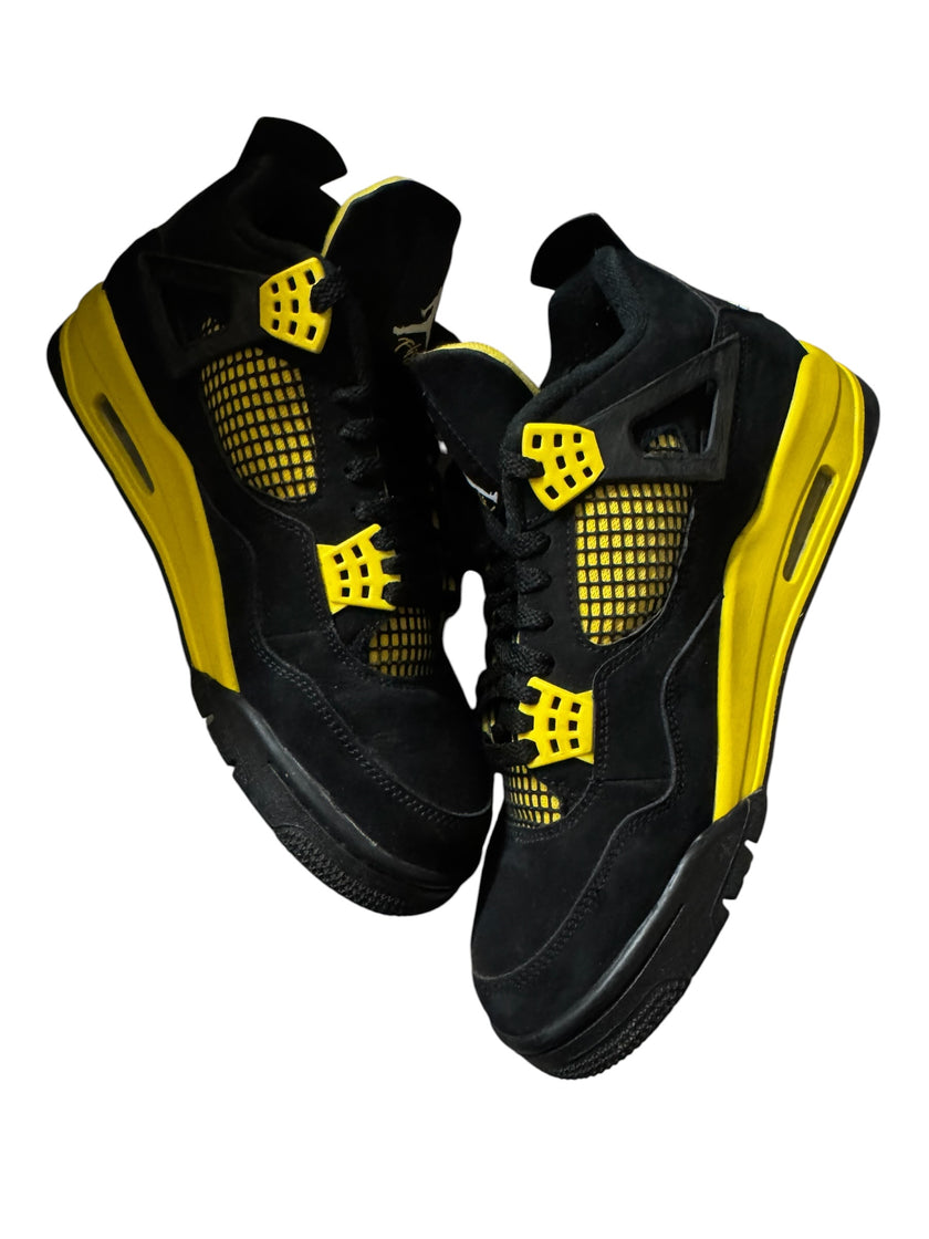 Jordan 4 Retro Thunder (2023)