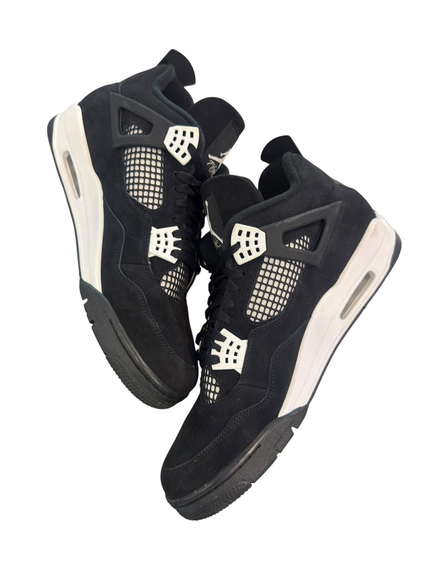 Jordan 4 Retro White Thunder