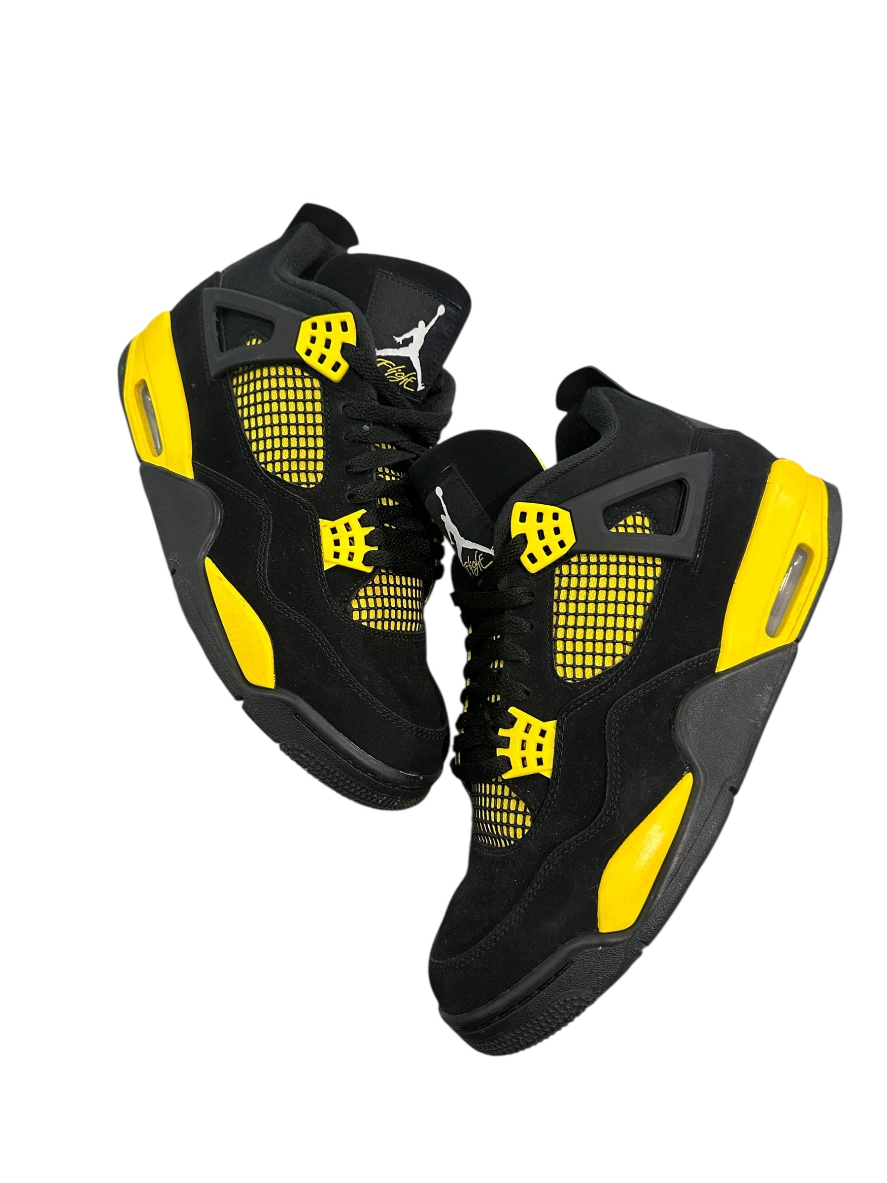 Jordan 4 Retro Thunder (2023)