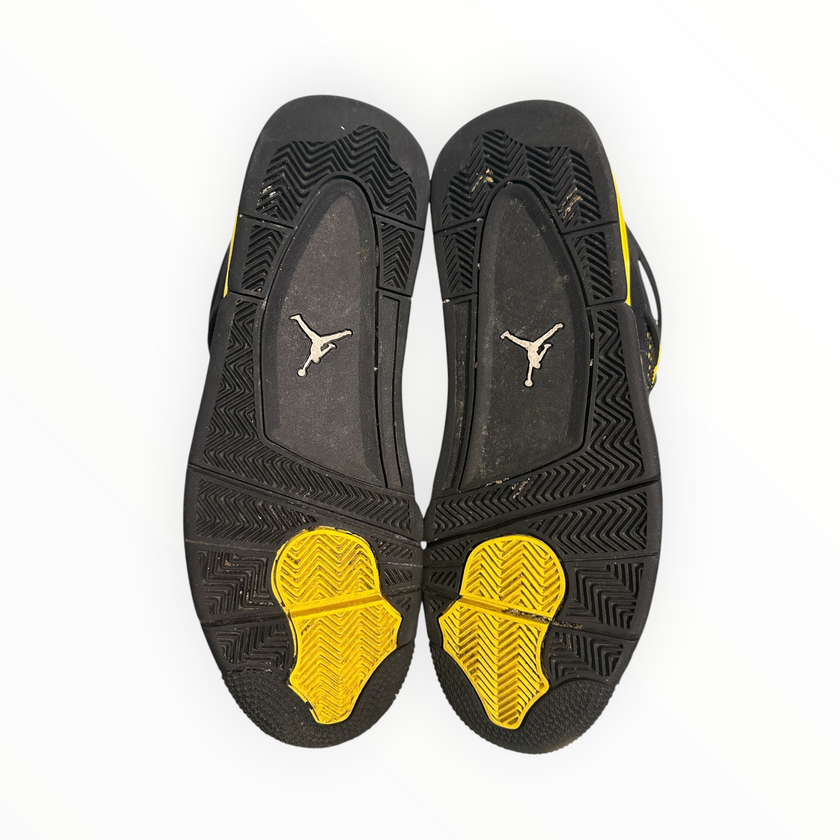Jordan 4 Retro Thunder (2023)