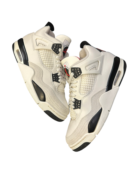 Jordan 4 Retro Flight Club