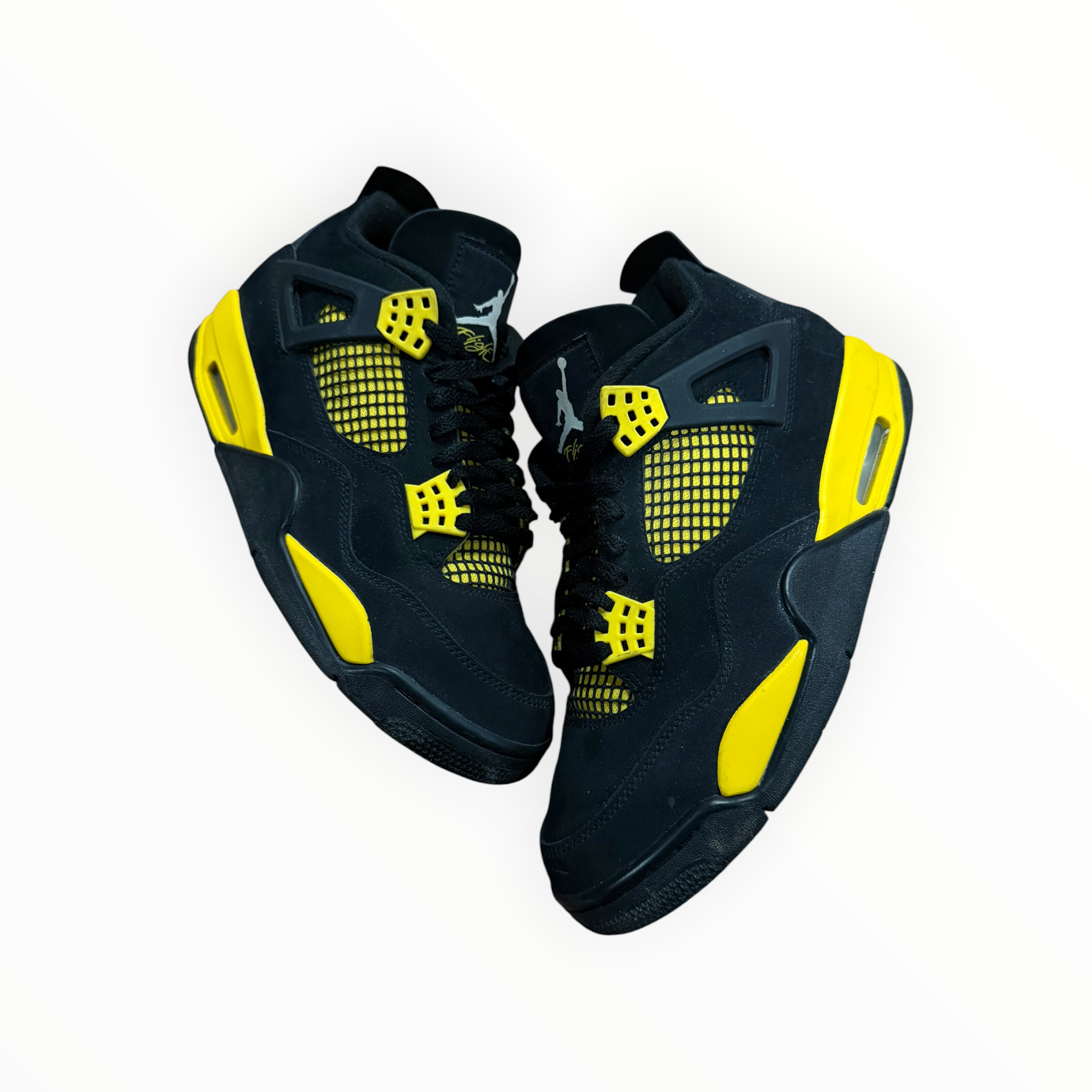 Jordan 4 Retro Thunder (2023)