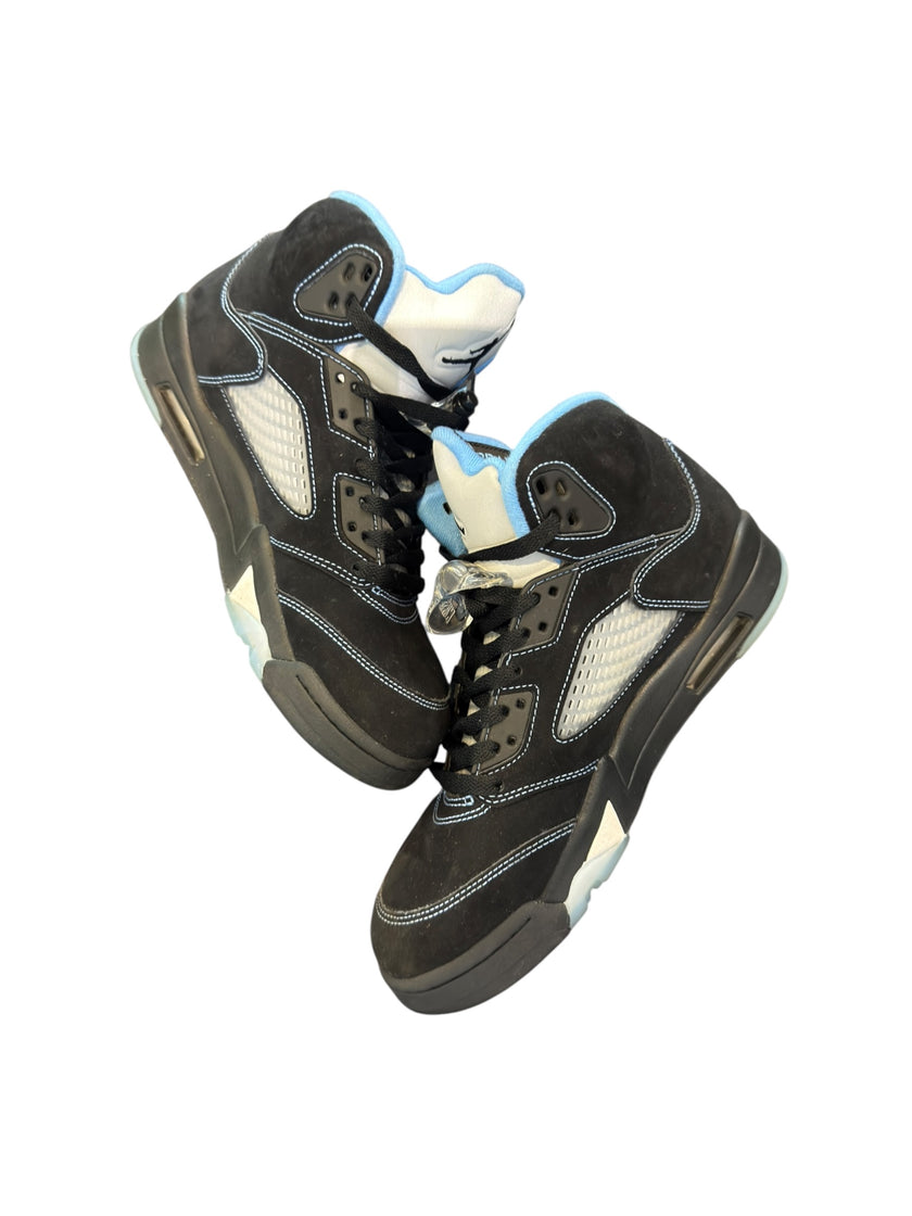 Jordan 5 Retro Black University Blue (2026) (Sale)