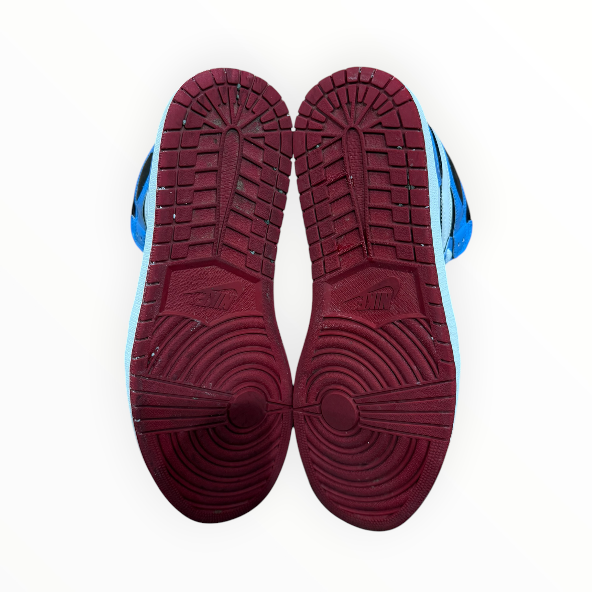 Jordan 1 Retro High Fearless UNC Chicago