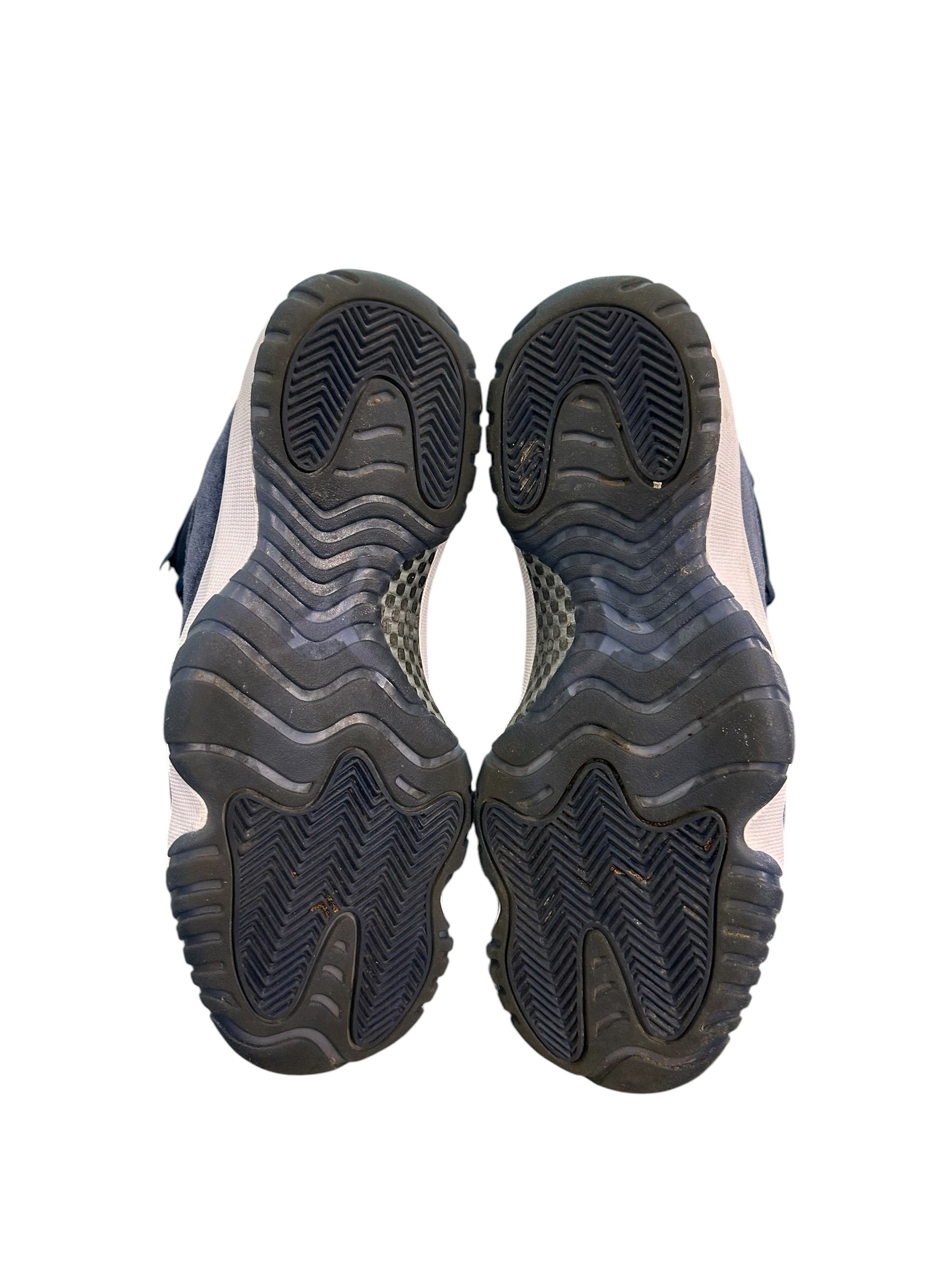 Jordan 11 Retro Midnight Navy (Women’s)