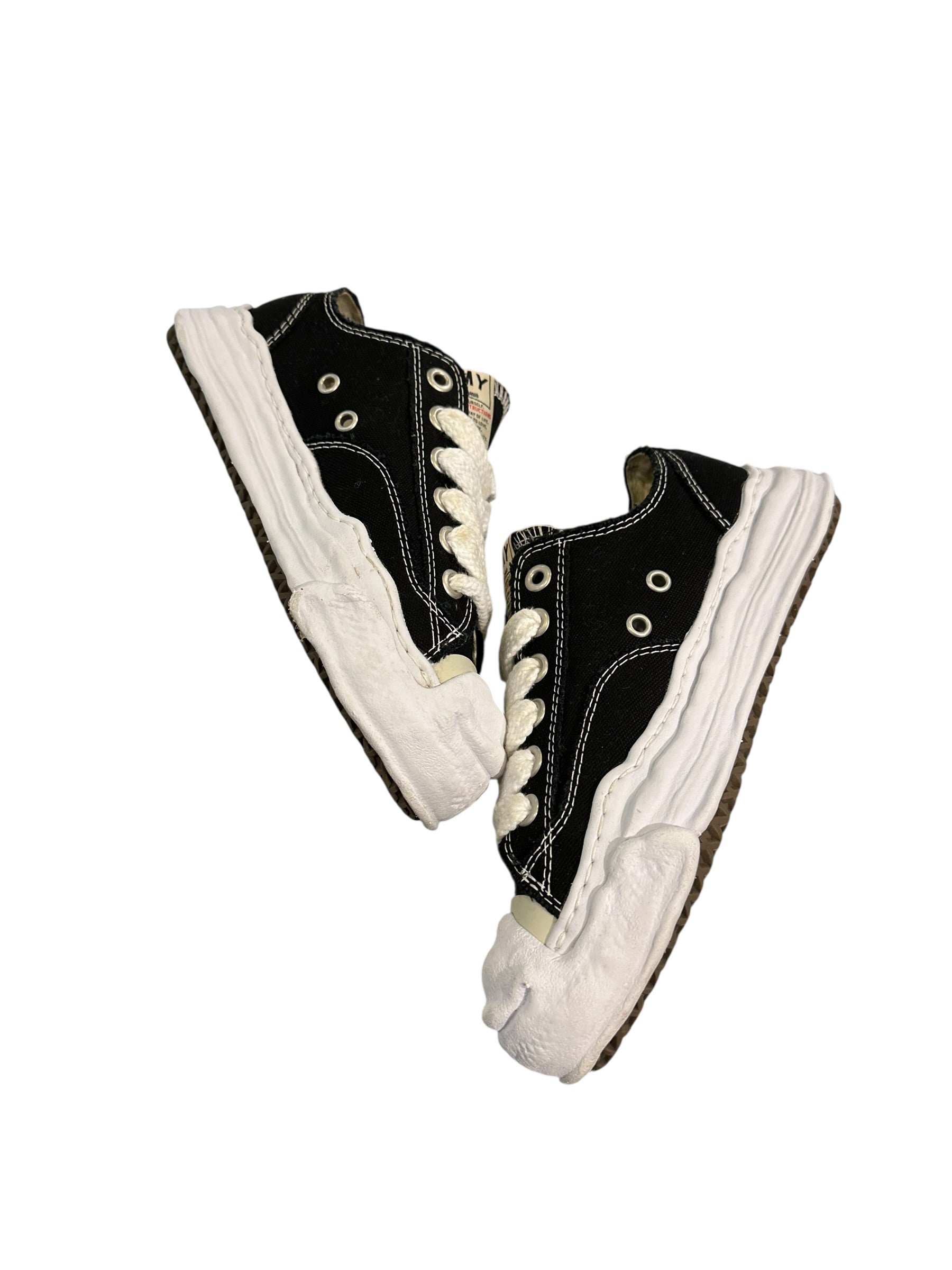 Maison Mihara Yasuhiro Hank OG Sole Canvas Low Black