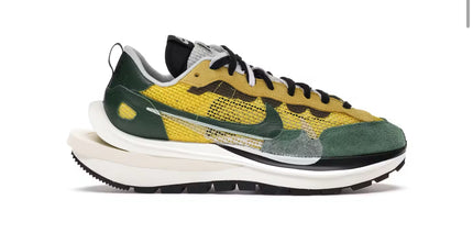 Nike Vaporwaffle sacai Tour Yellow Stadium Green