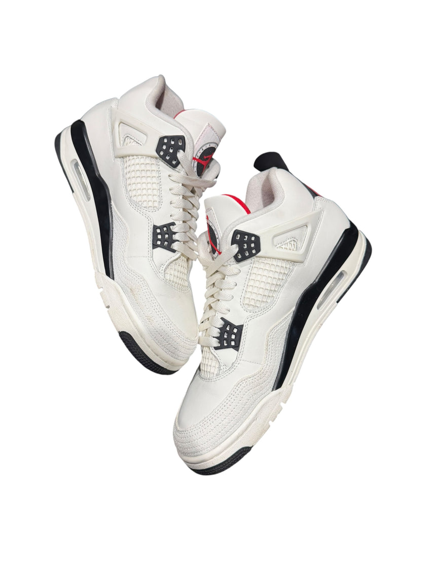 Jordan 4 Retro Flight Club