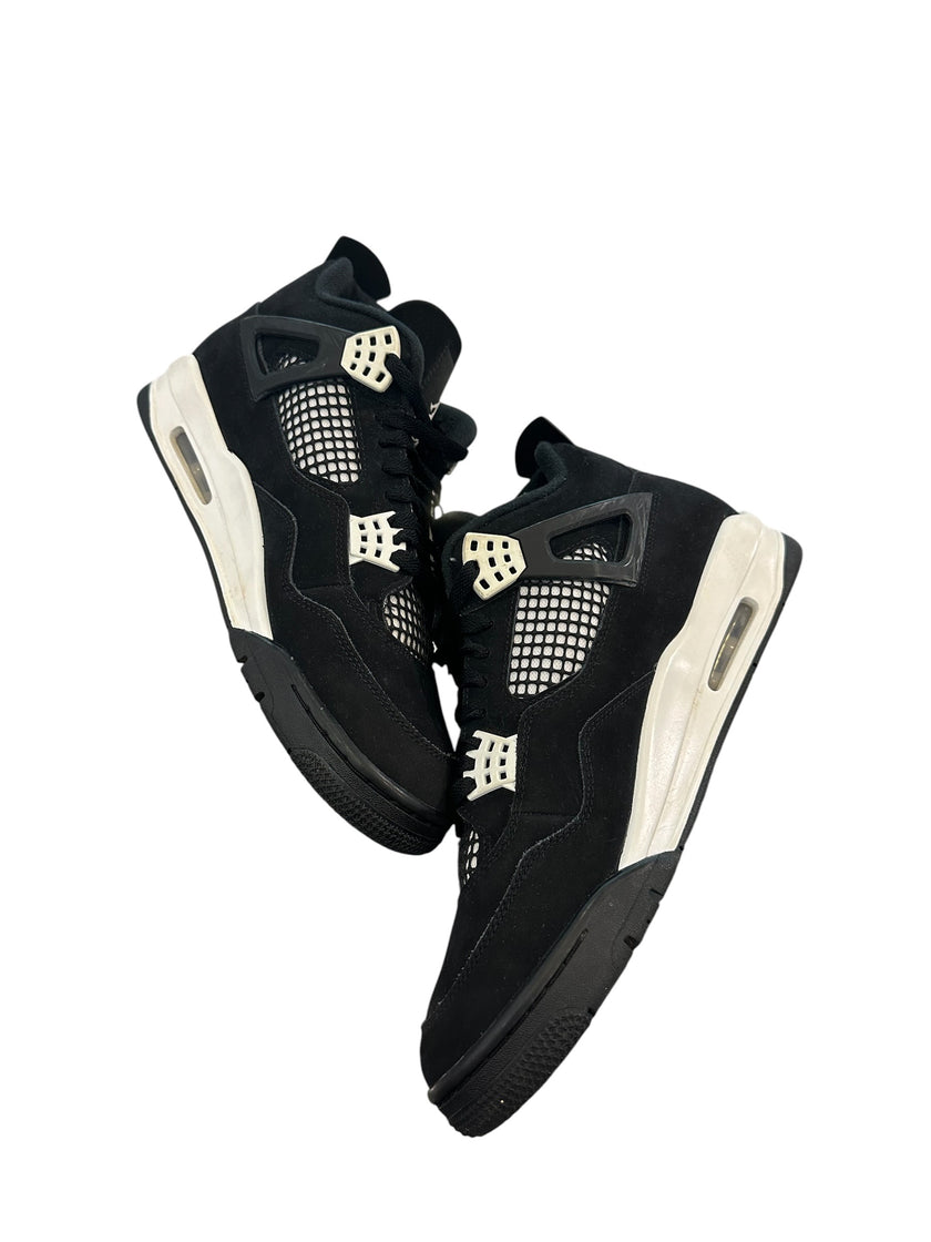 Jordan 4 Retro White Thunder