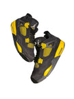 Jordan 4 Retro Thunder (2023)