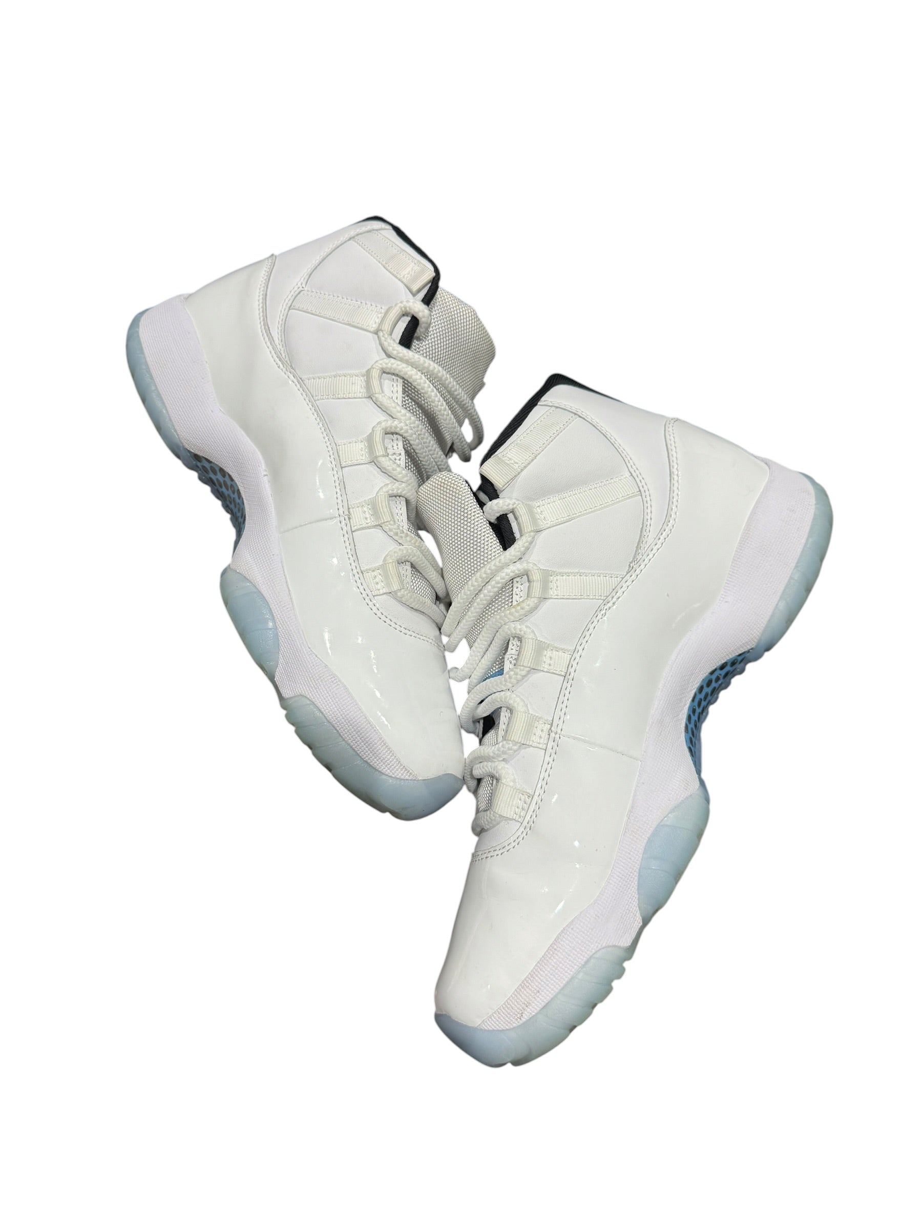 Jordan 11 Retro Legend Blue (2024)