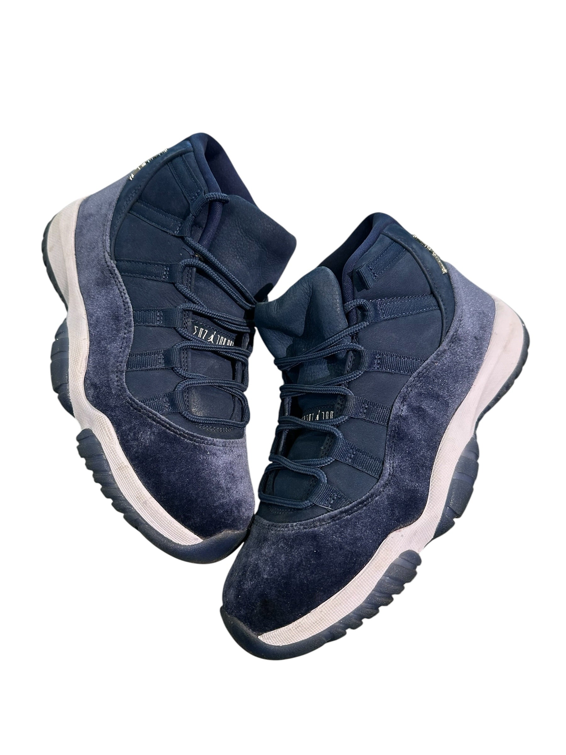 Jordan 11 Retro Midnight Navy (Women’s)