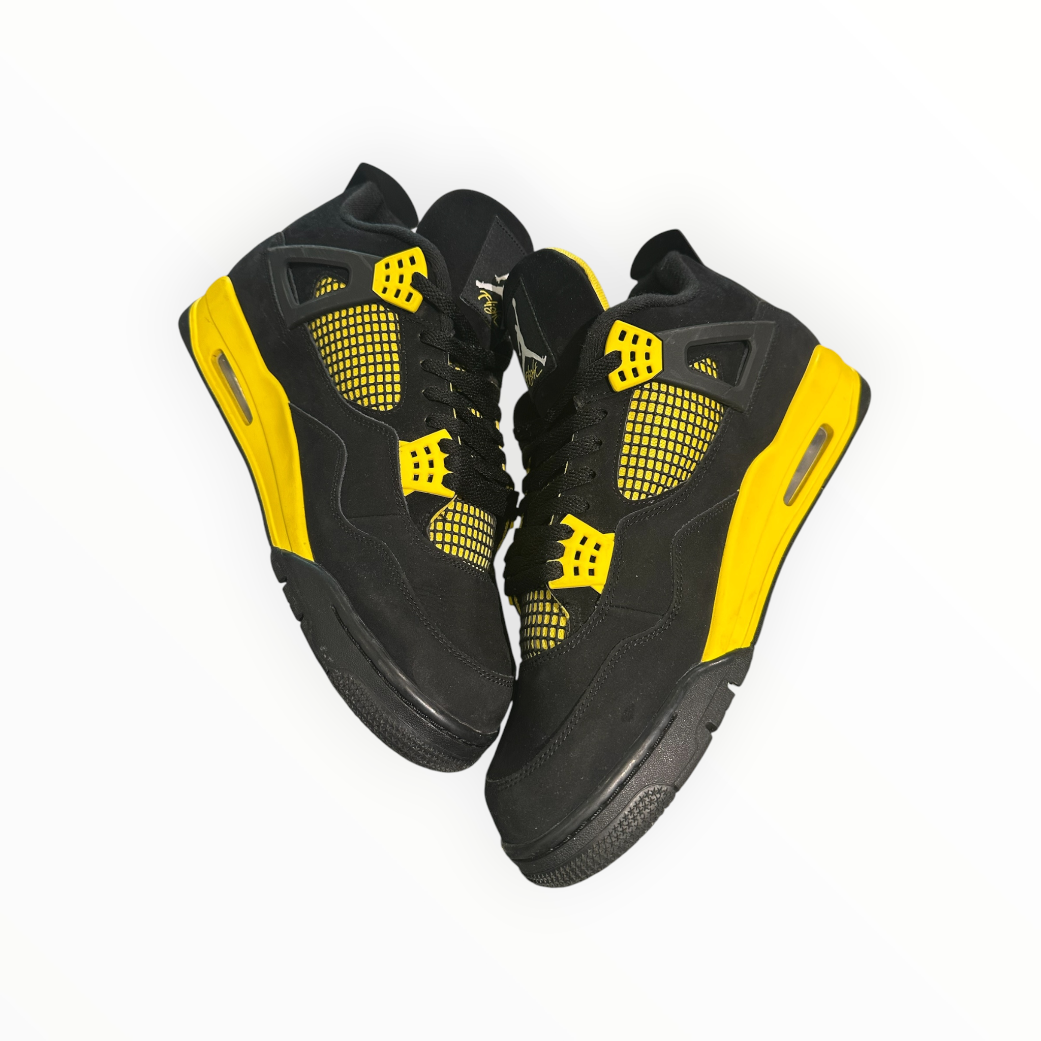 Jordan 4 Retro Thunder (2023)
