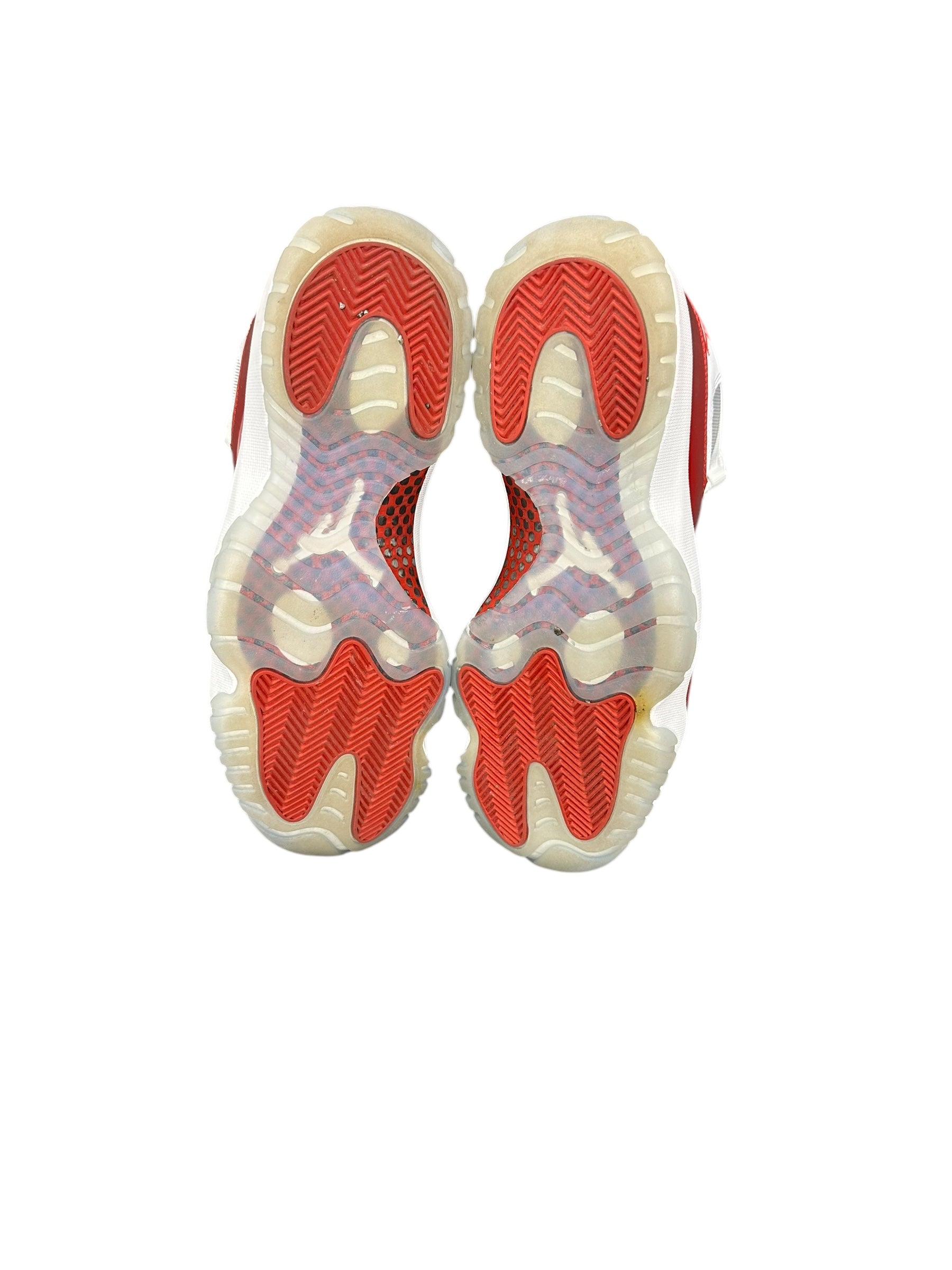 Jordan 11 Retro Cherry (2022)