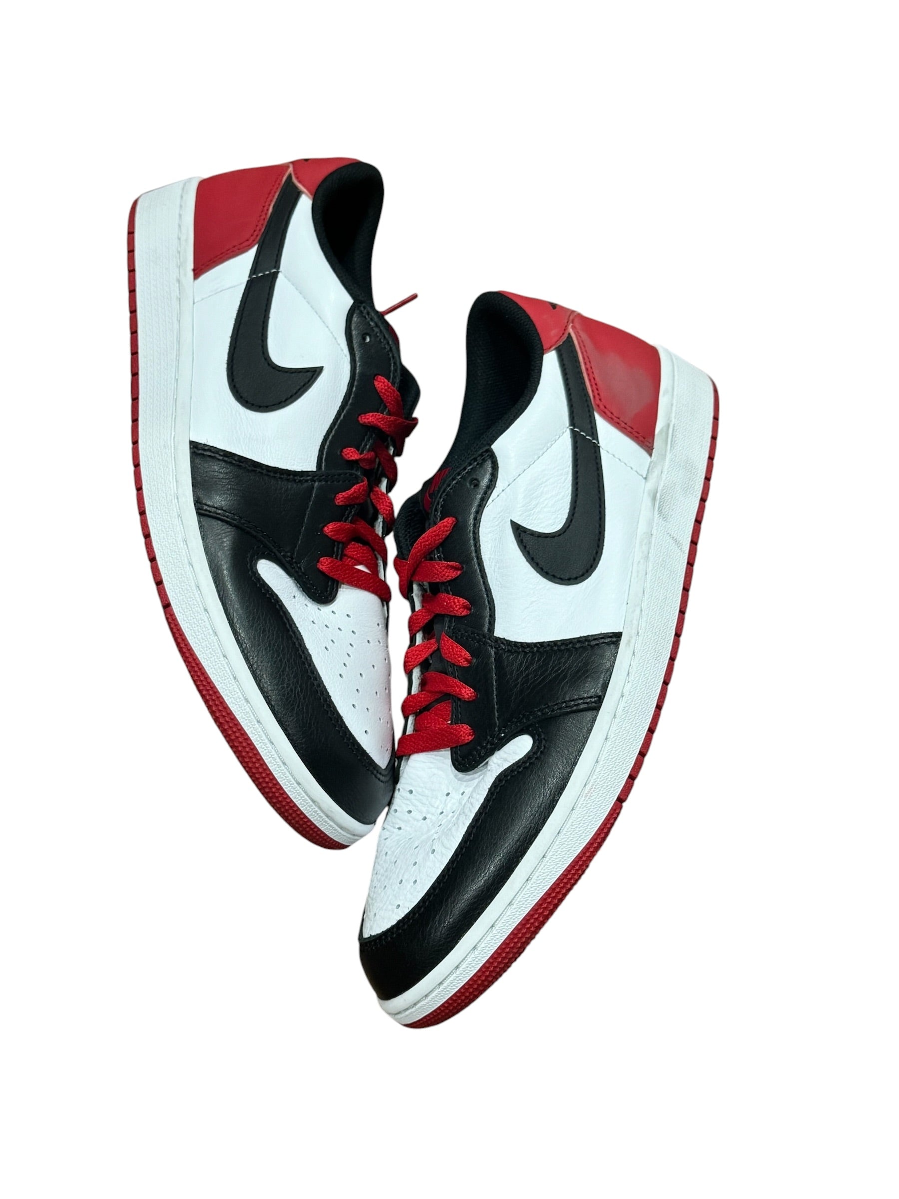 Jordan 1 Retro Low OG Black Toe (2023)