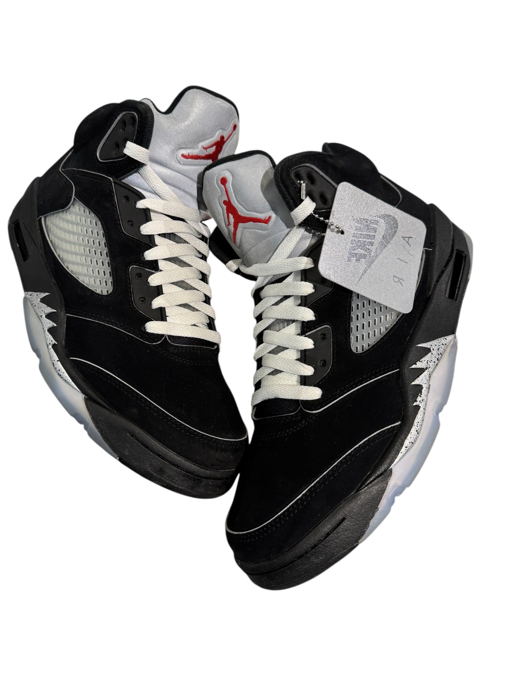 Jordan 5 Retro Black Metallic (2025)