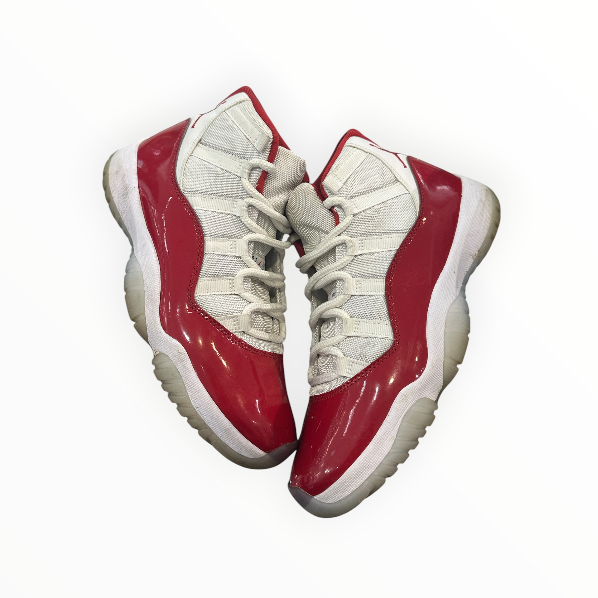 Jordan 11 Retro Cherry (2022)