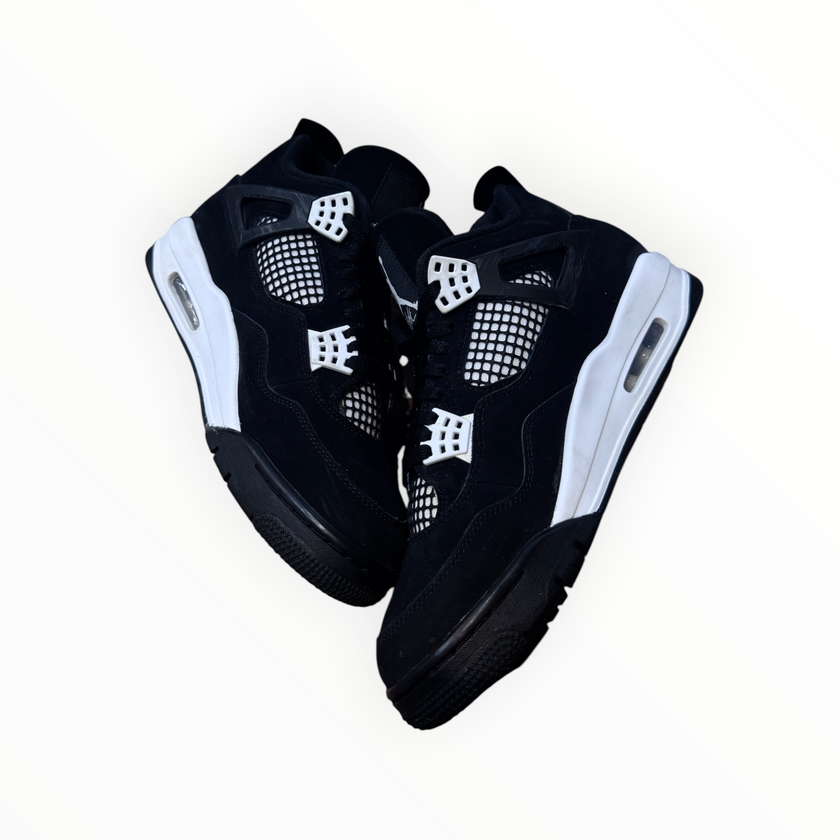 Jordan 4 Retro White Thunder