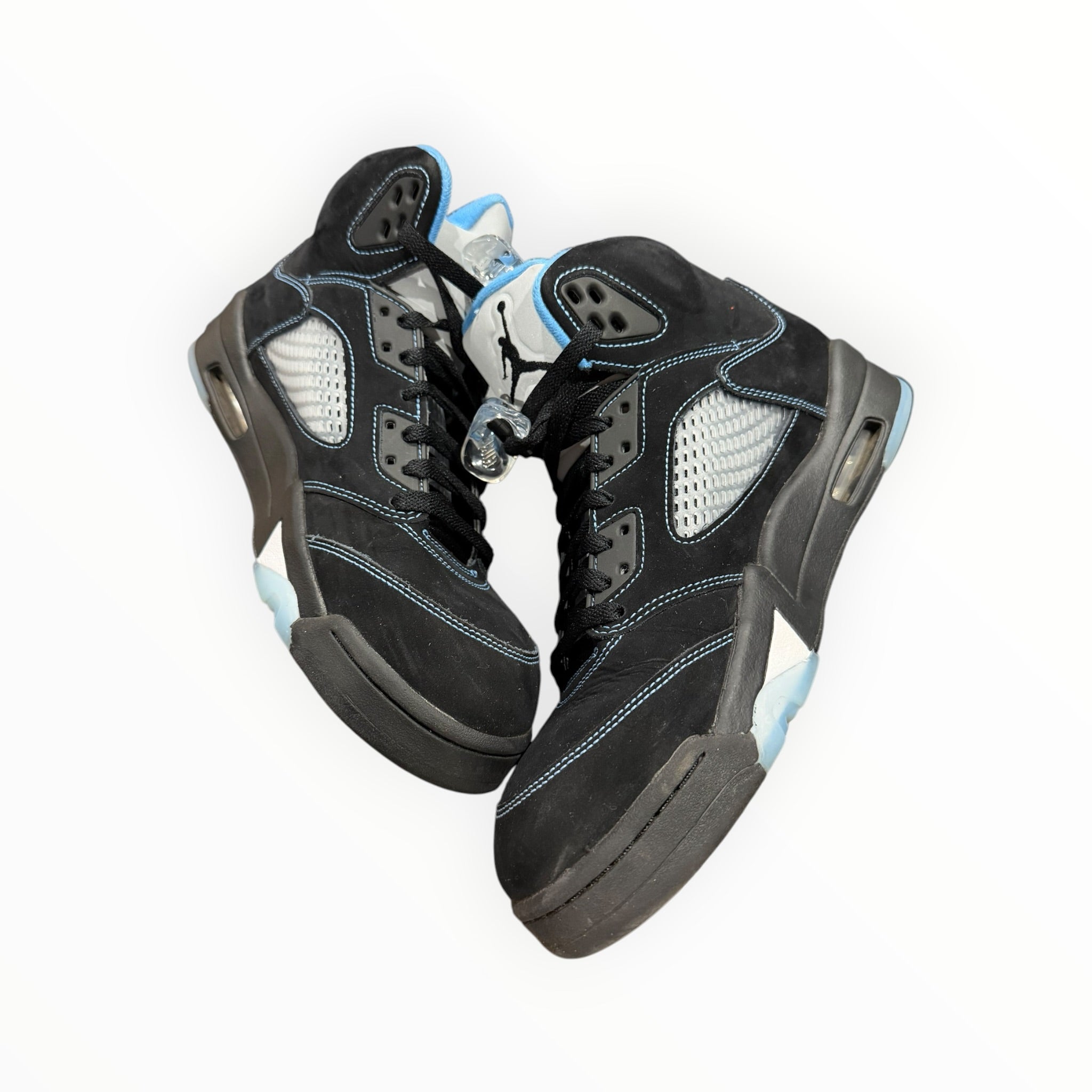 Jordan 5 Retro Black University Blue (2026)