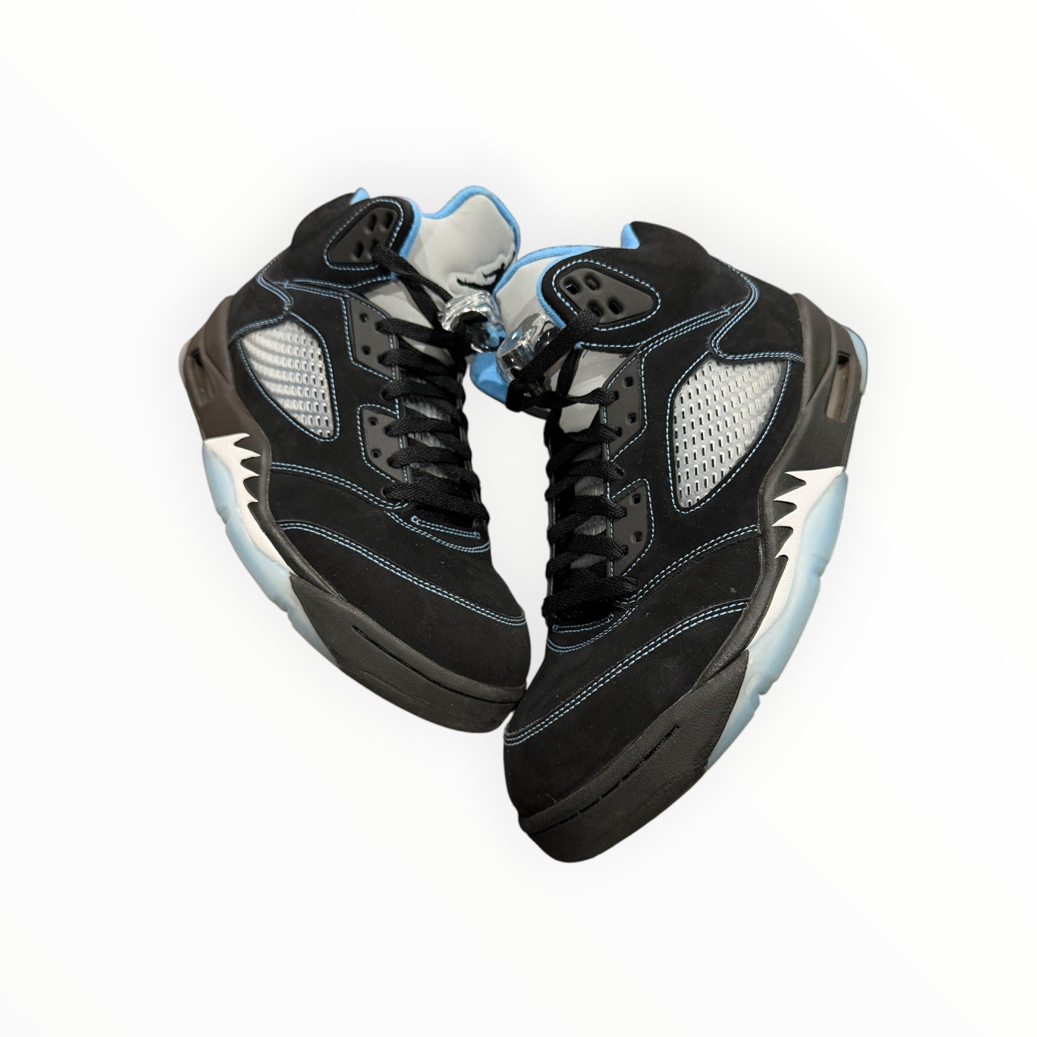 Jordan 5 Retro Black University Blue (2026)