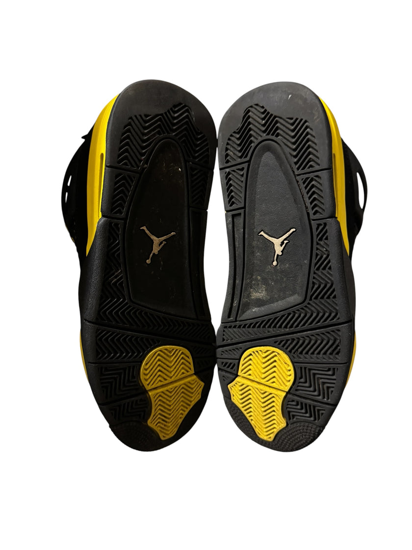 Jordan 4 Retro Thunder (2023)