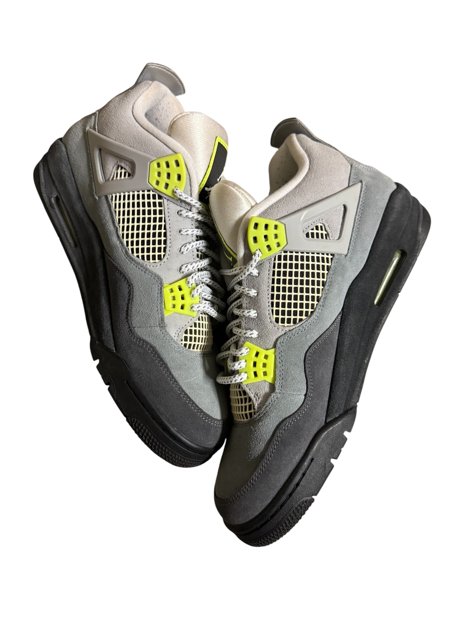 Jordan 4 Retro SE Neon 95