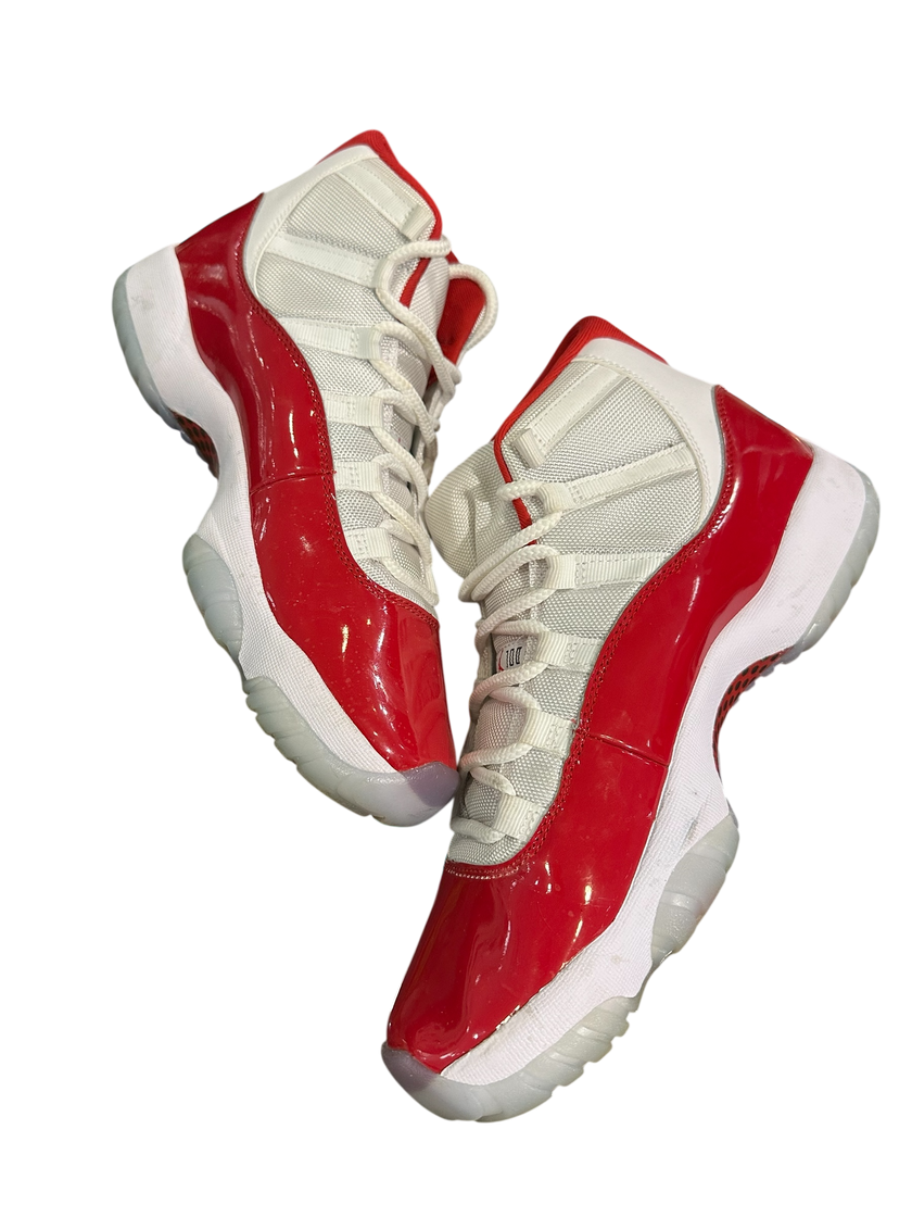Jordan 11 Retro Cherry (2022)