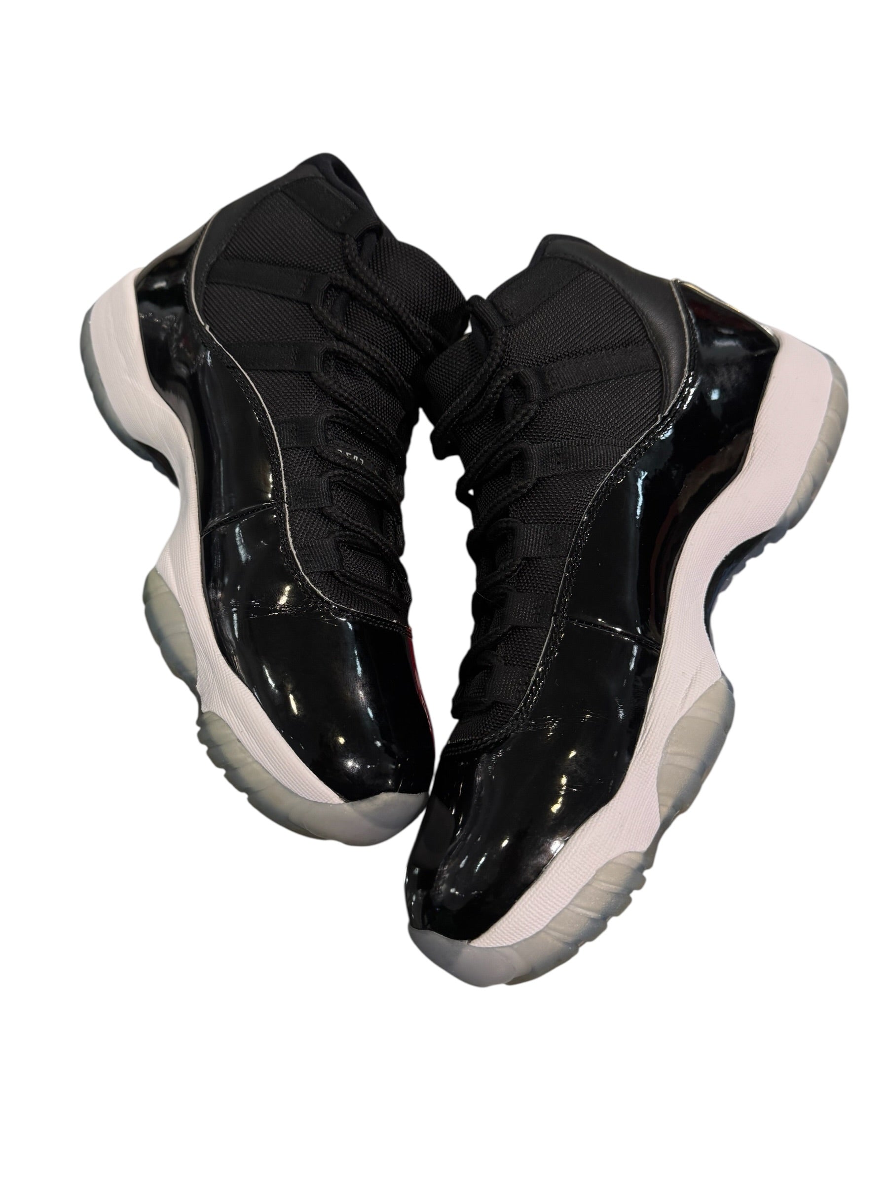 Jordan 11 Retro Space Jam (2016)