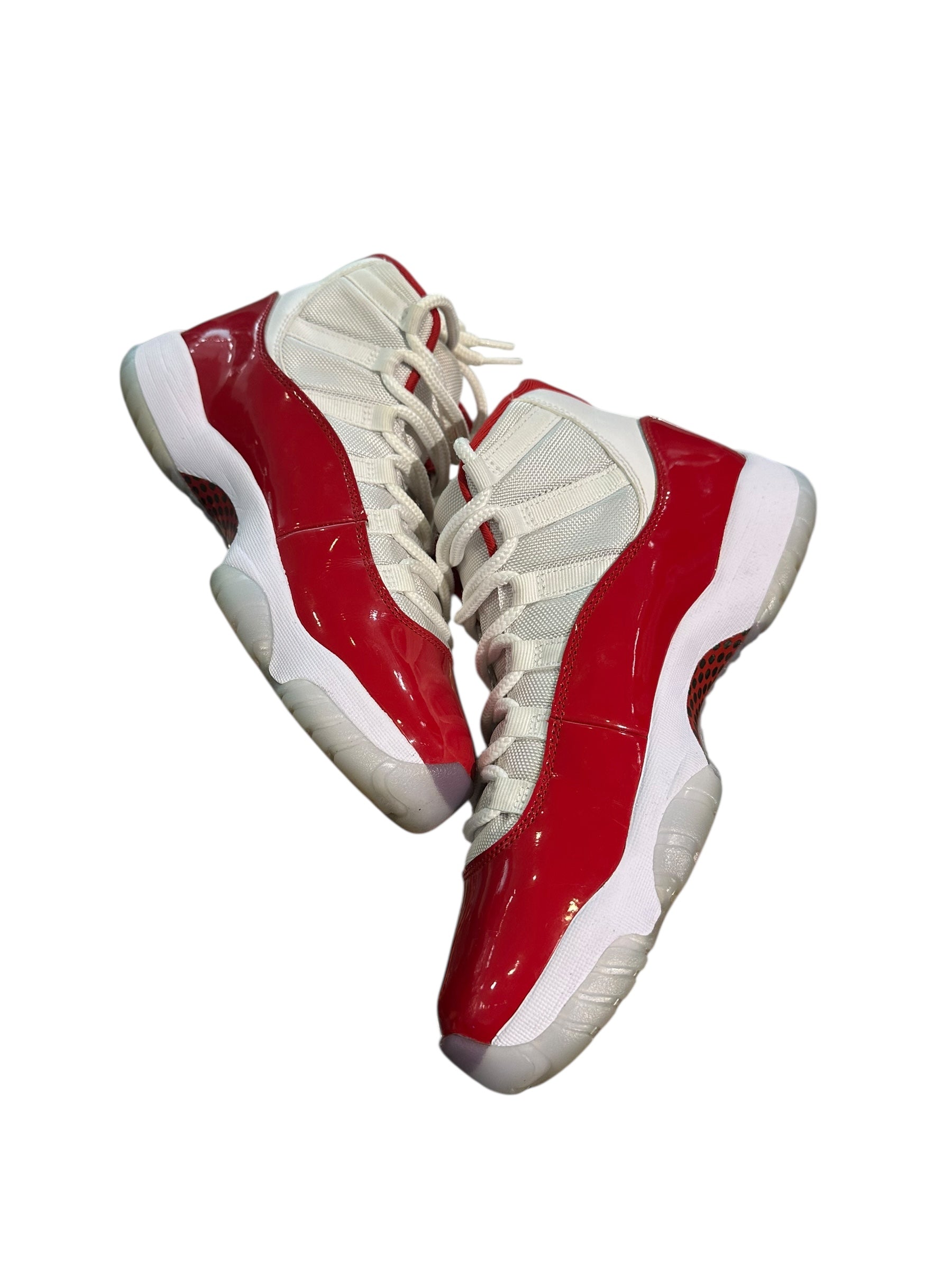 Jordan 11 Retro Cherry (2022)