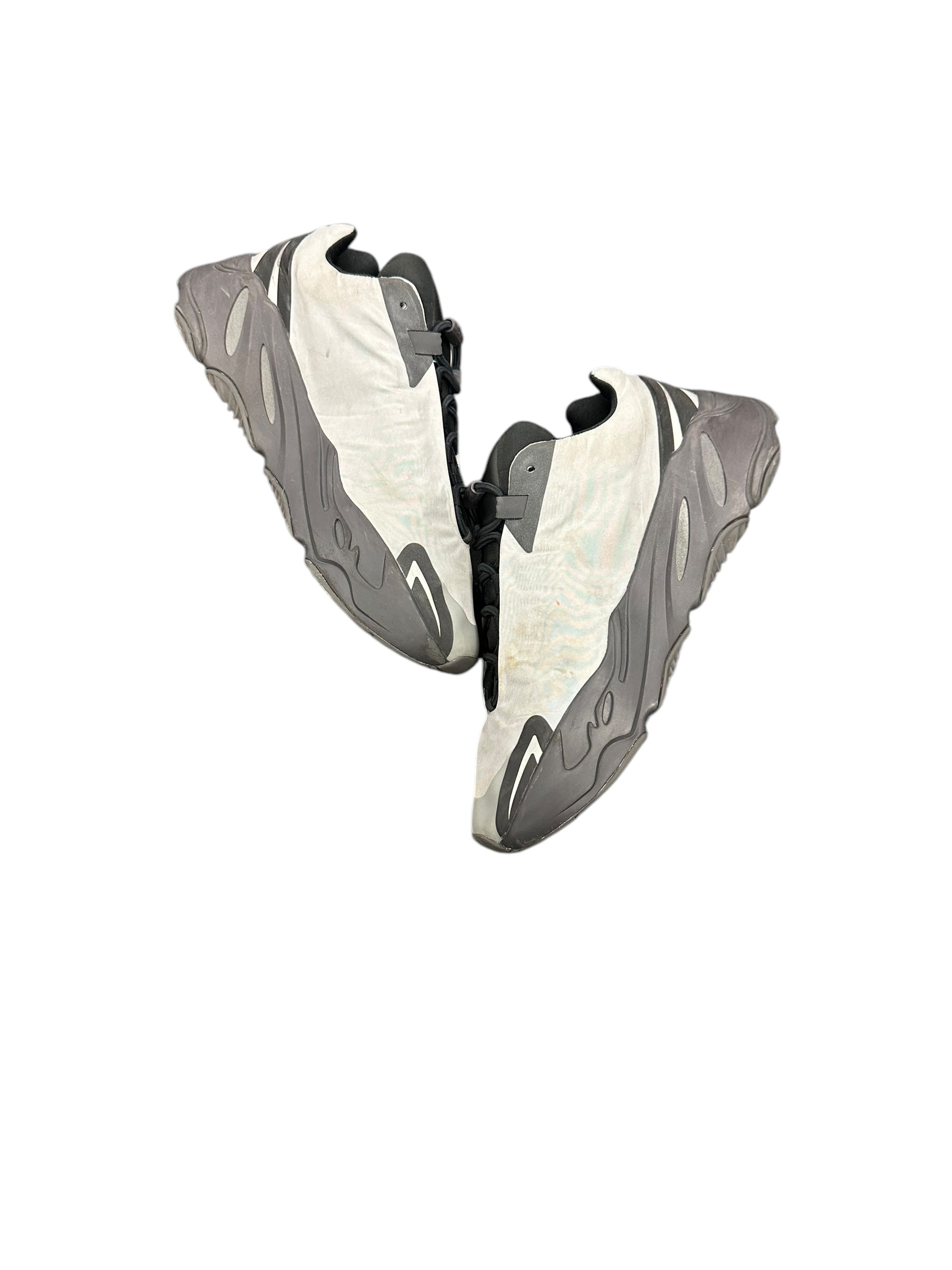 Adidas Yeezy Boost 700 MNVM Metalic