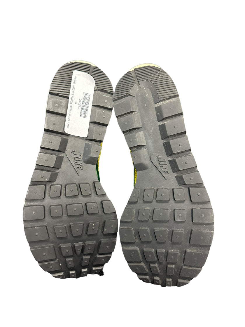 Nike Vaporwaffle sacai Tour Yellow Stadium Green