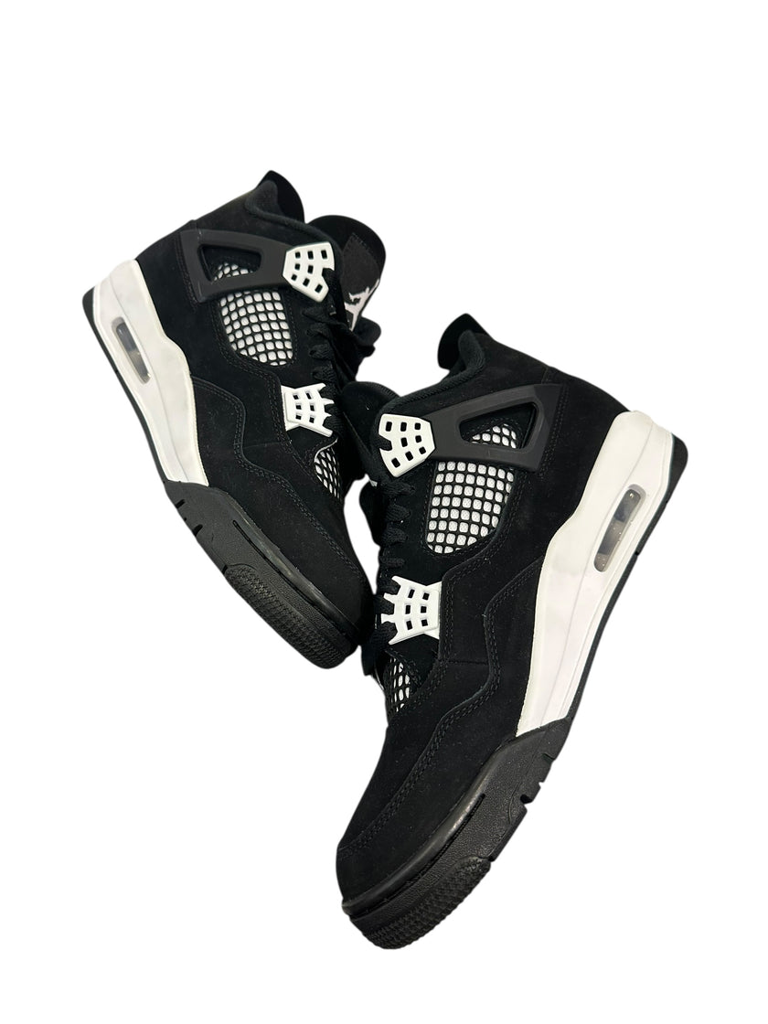 Jordan 4 Retro White Thunder