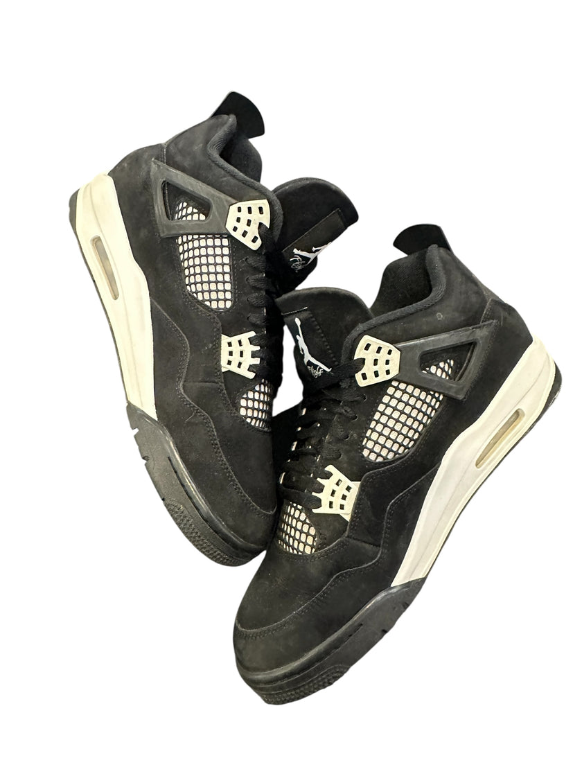 Jordan 4 Retro White Thunder