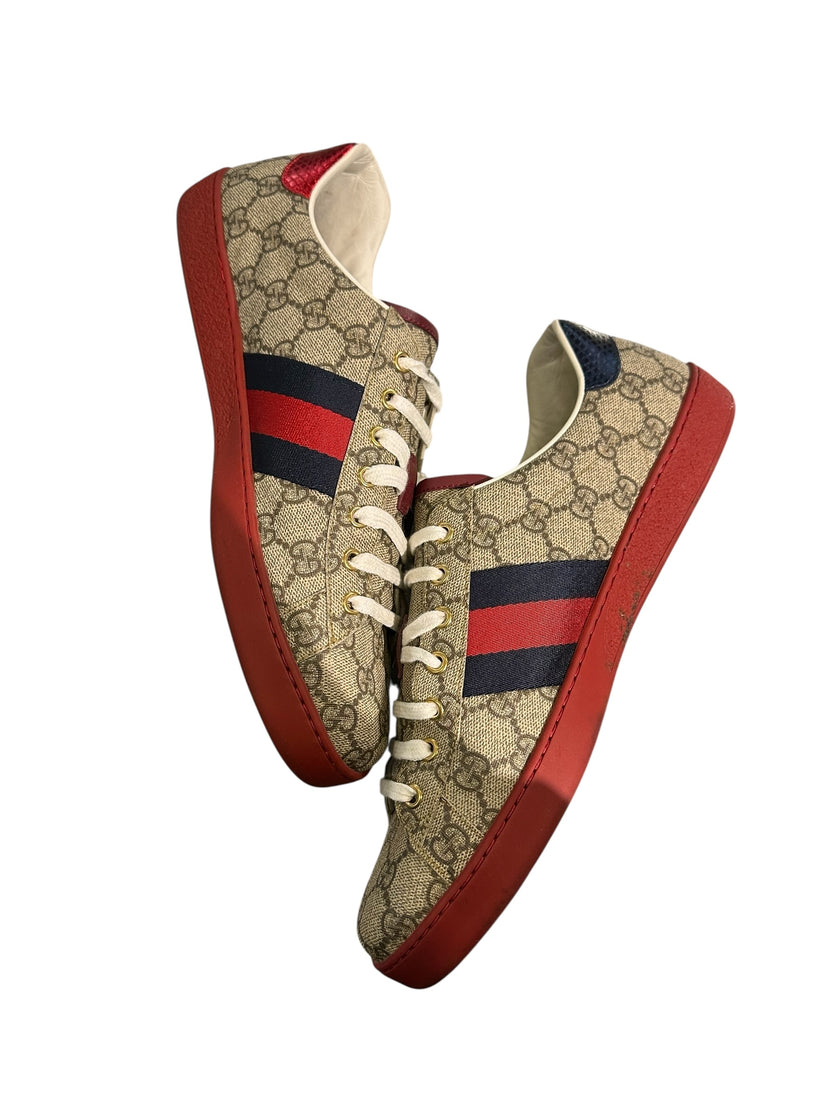 Gucci Ace GG Supreme Red