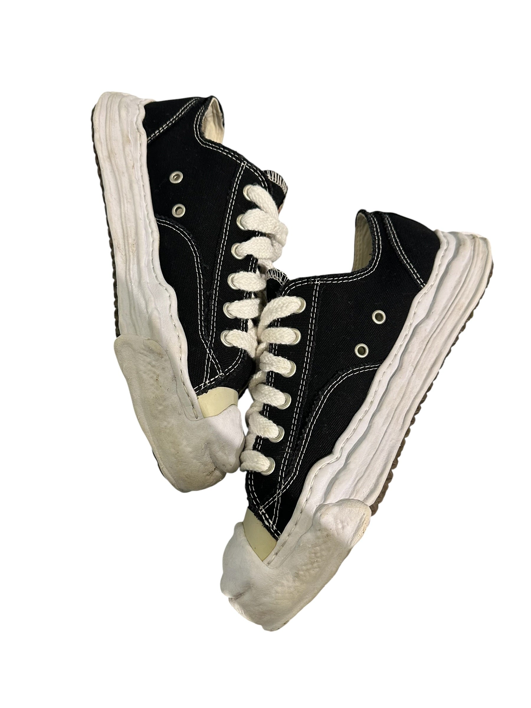 Maison Mihara Yashuiro Hank OG Sole Canvas Low Black