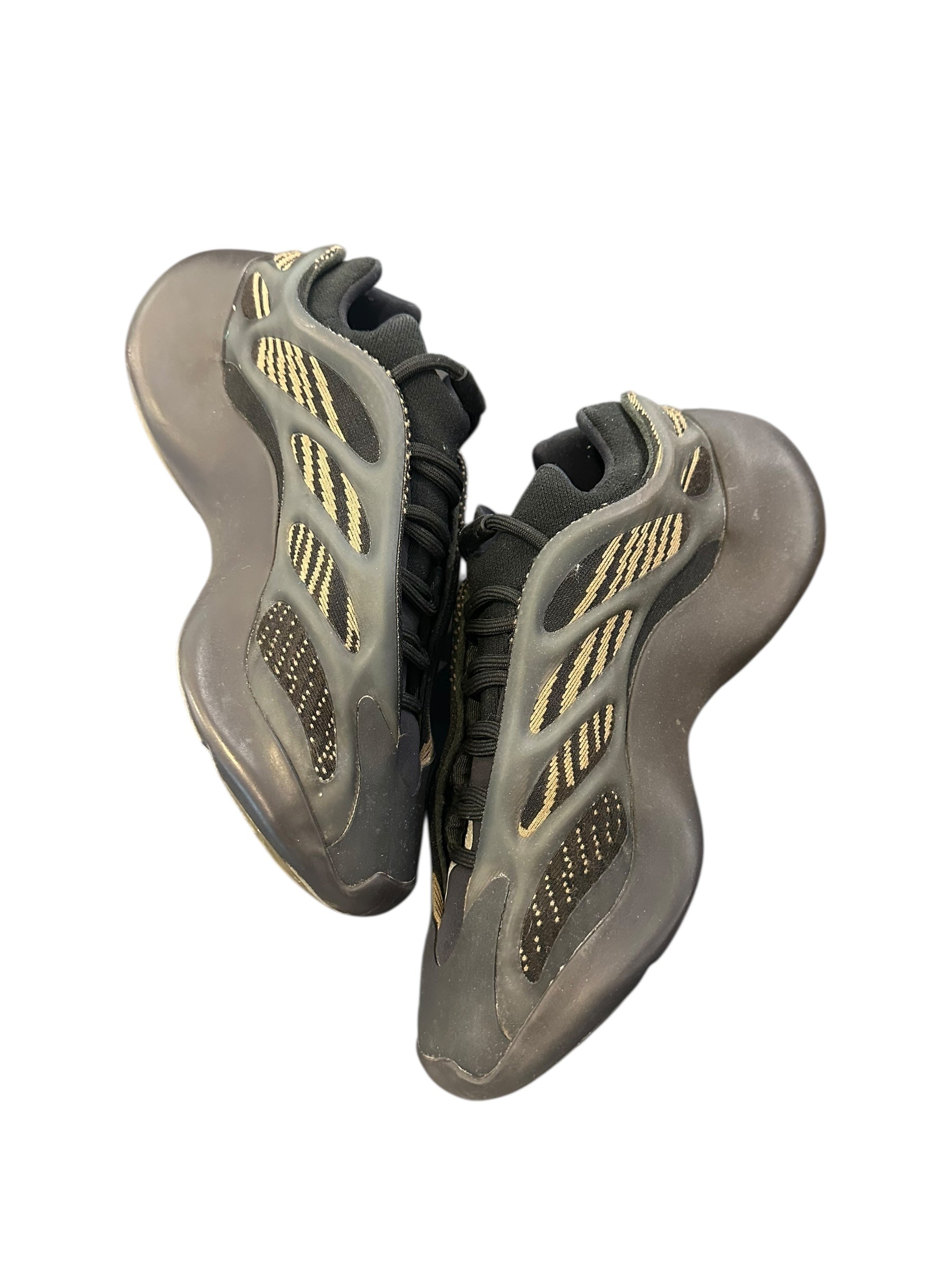 Adidas Yeezy 700 V3 Clay Brown