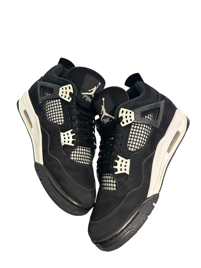 Jordan 4 Retro White Thunder