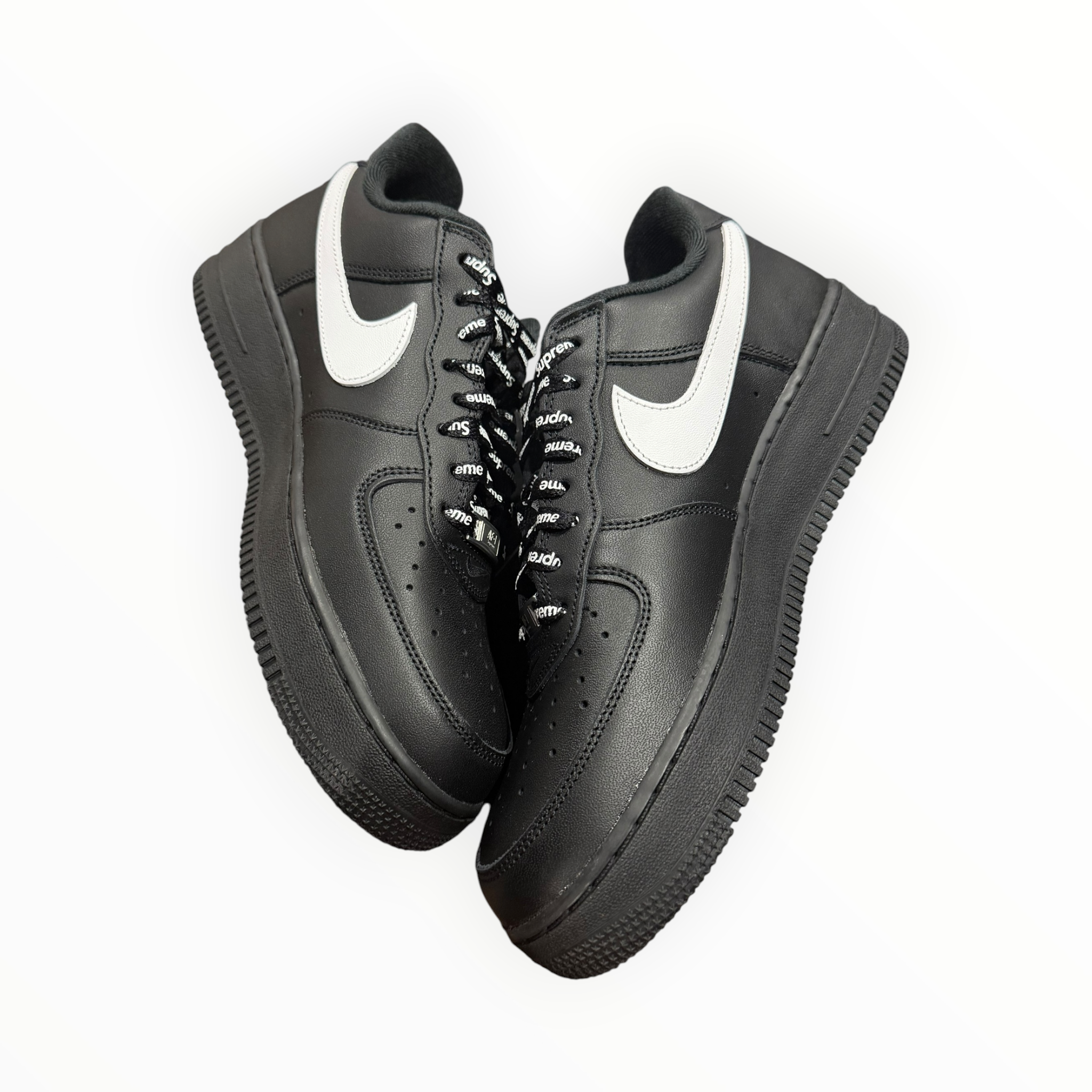 Nike Air Force 1 Low Supreme Black White