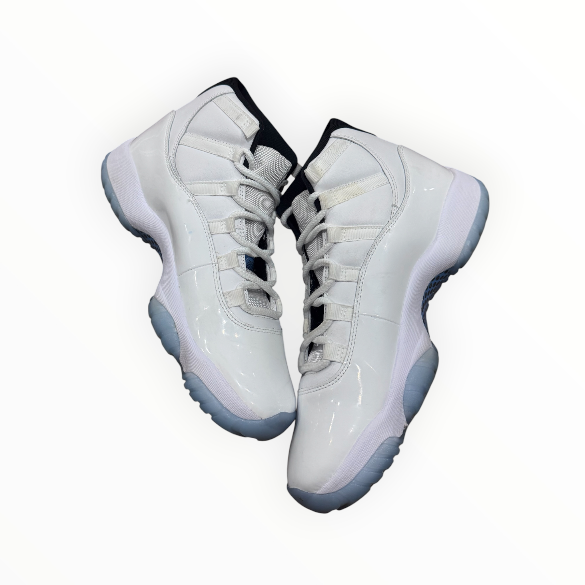 Jordan 11 Retro Legend Blue (2024)