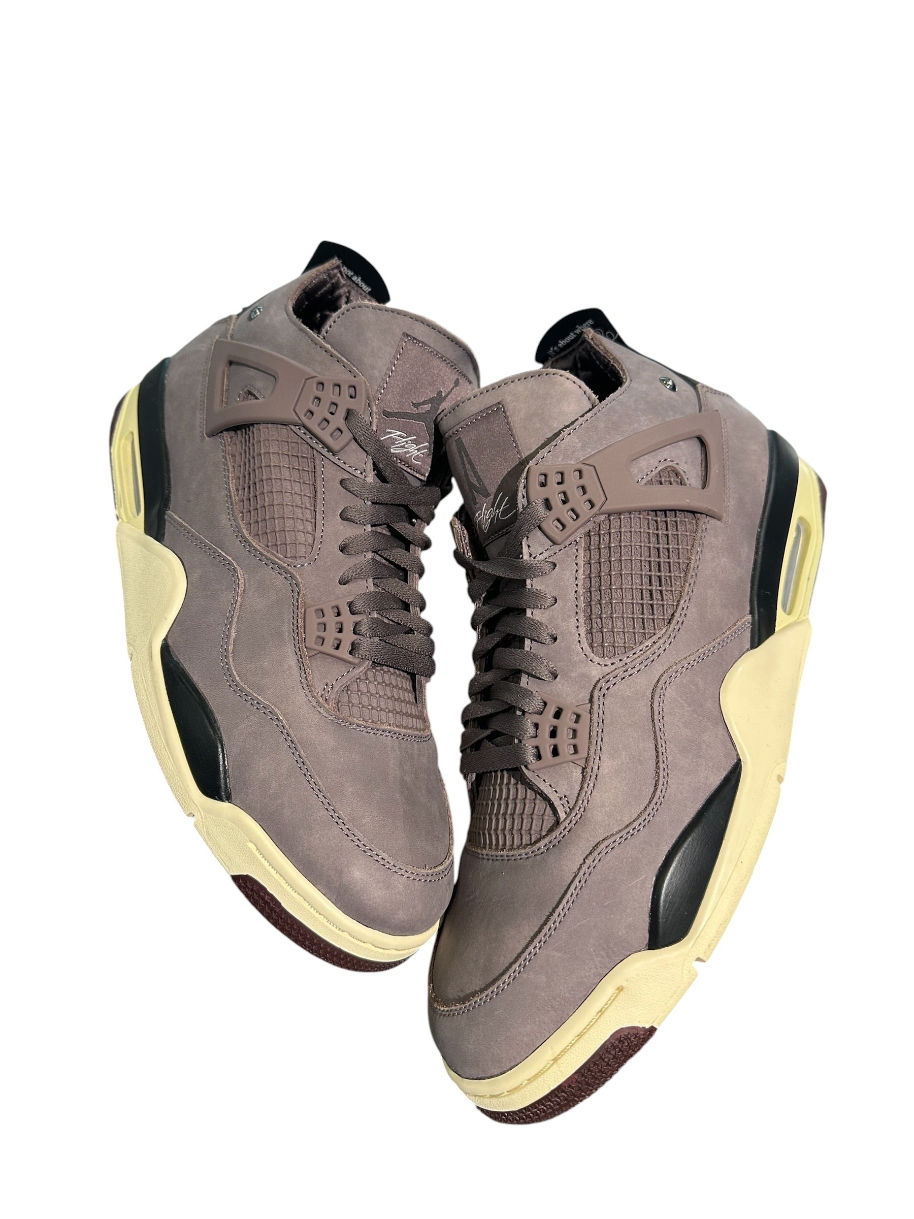 Jordan 4 Retro SP A Ma Maniére Violet Ore