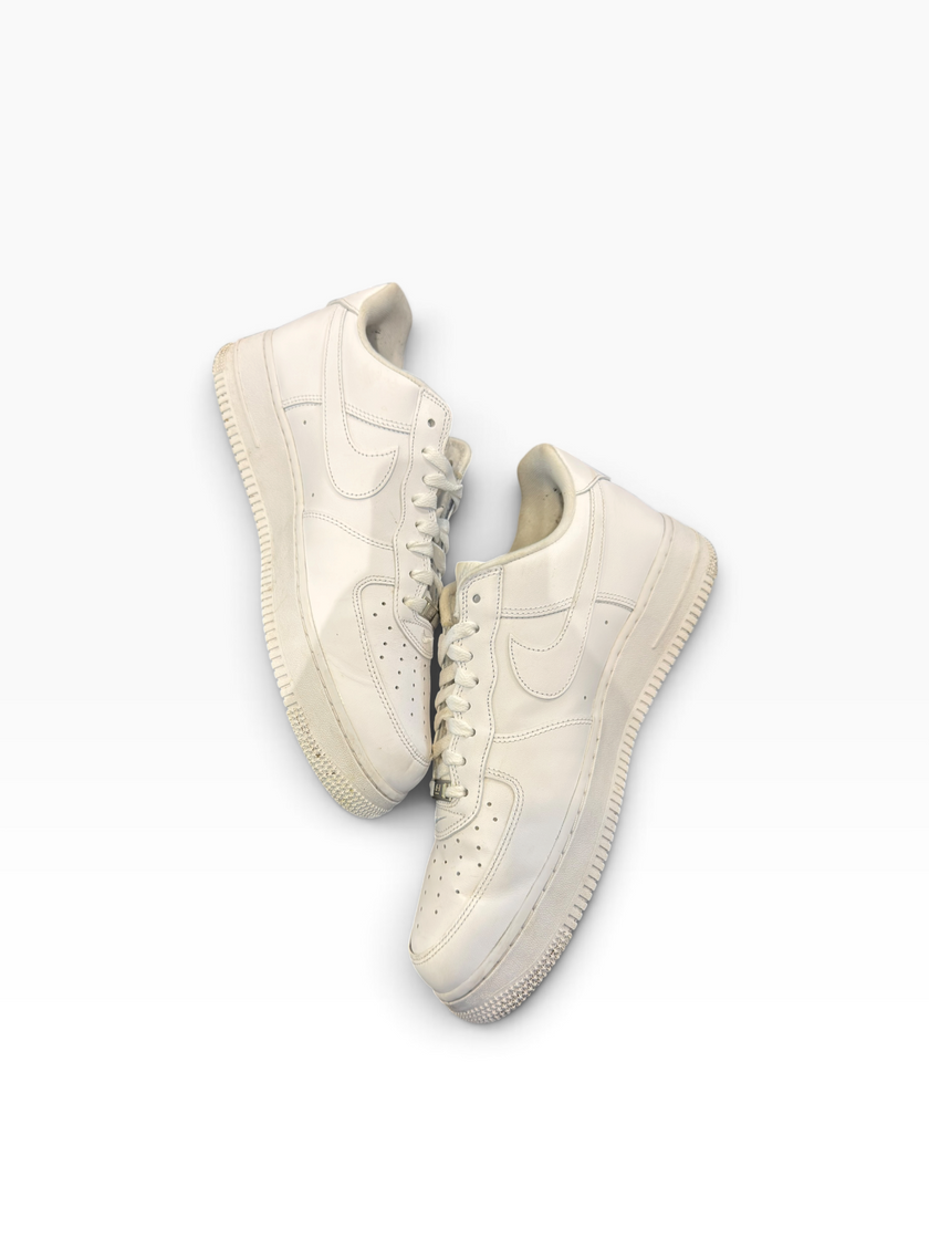 Nike Air Force 1 Low Supreme White