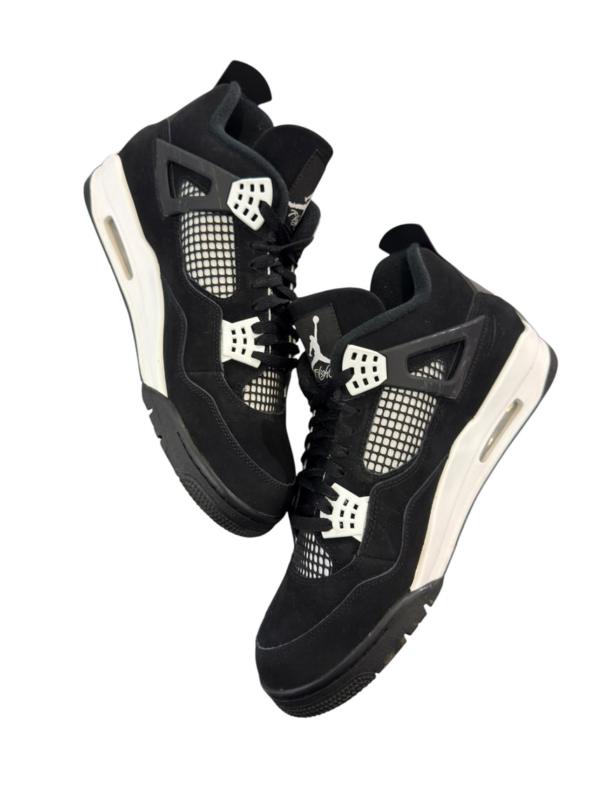 Jordan 4 Retro White Thunder