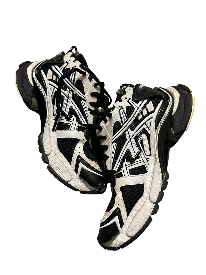 Balenciaga Runner White Black
