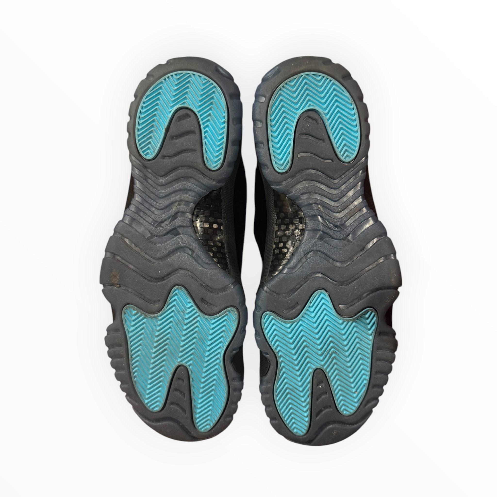 Jordan 11 Retro Gamma Blue (2025)