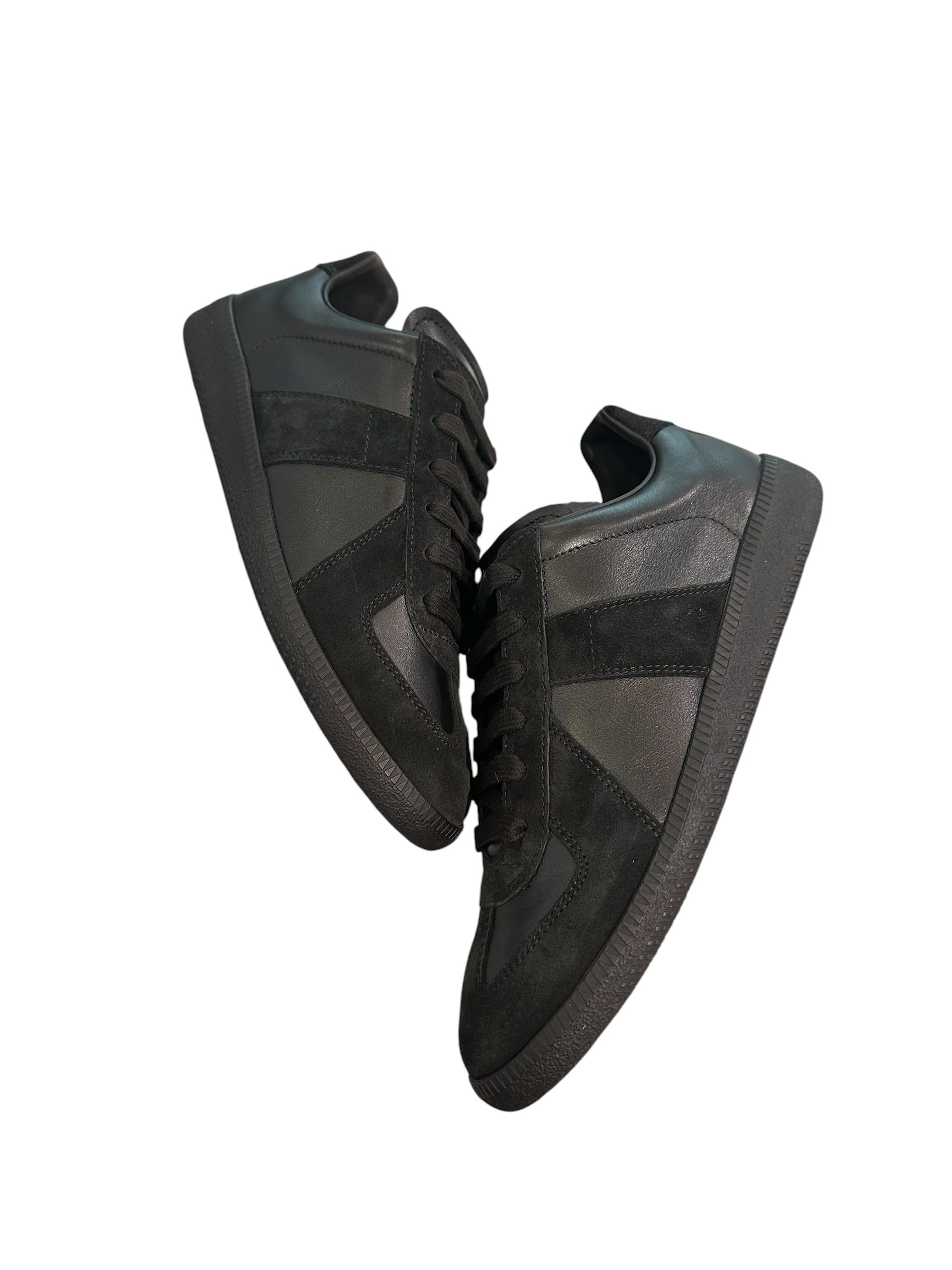 Maison Margiela Replica Black